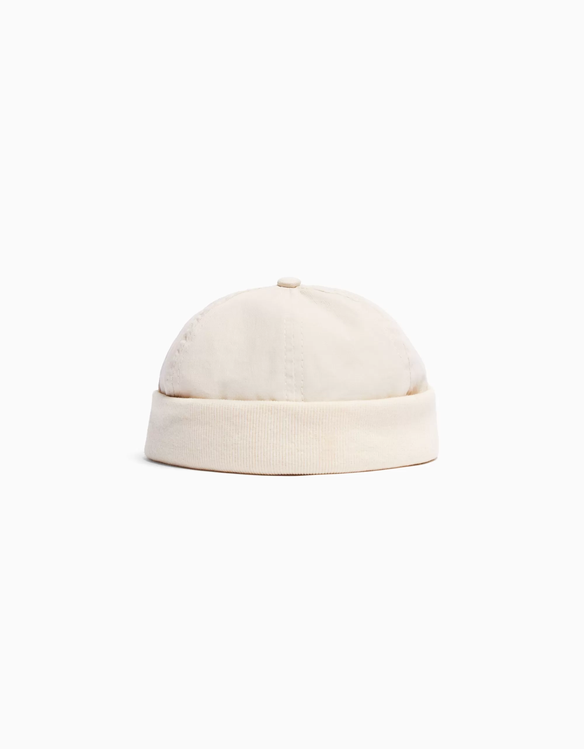MUJER BERSHKA Beanie corto rib