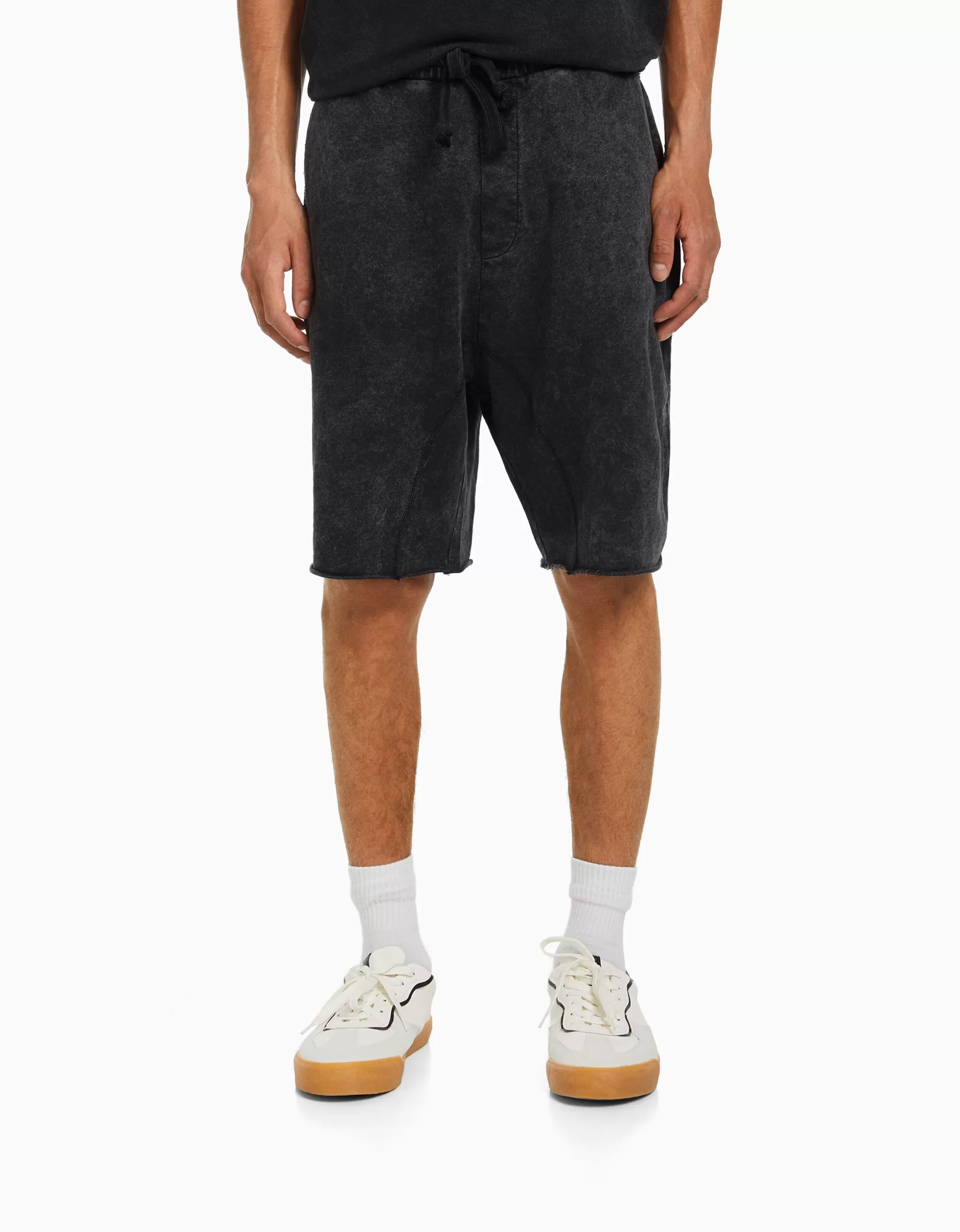 HOMBRE BERSHKA Bermuda felpa efecto lavado