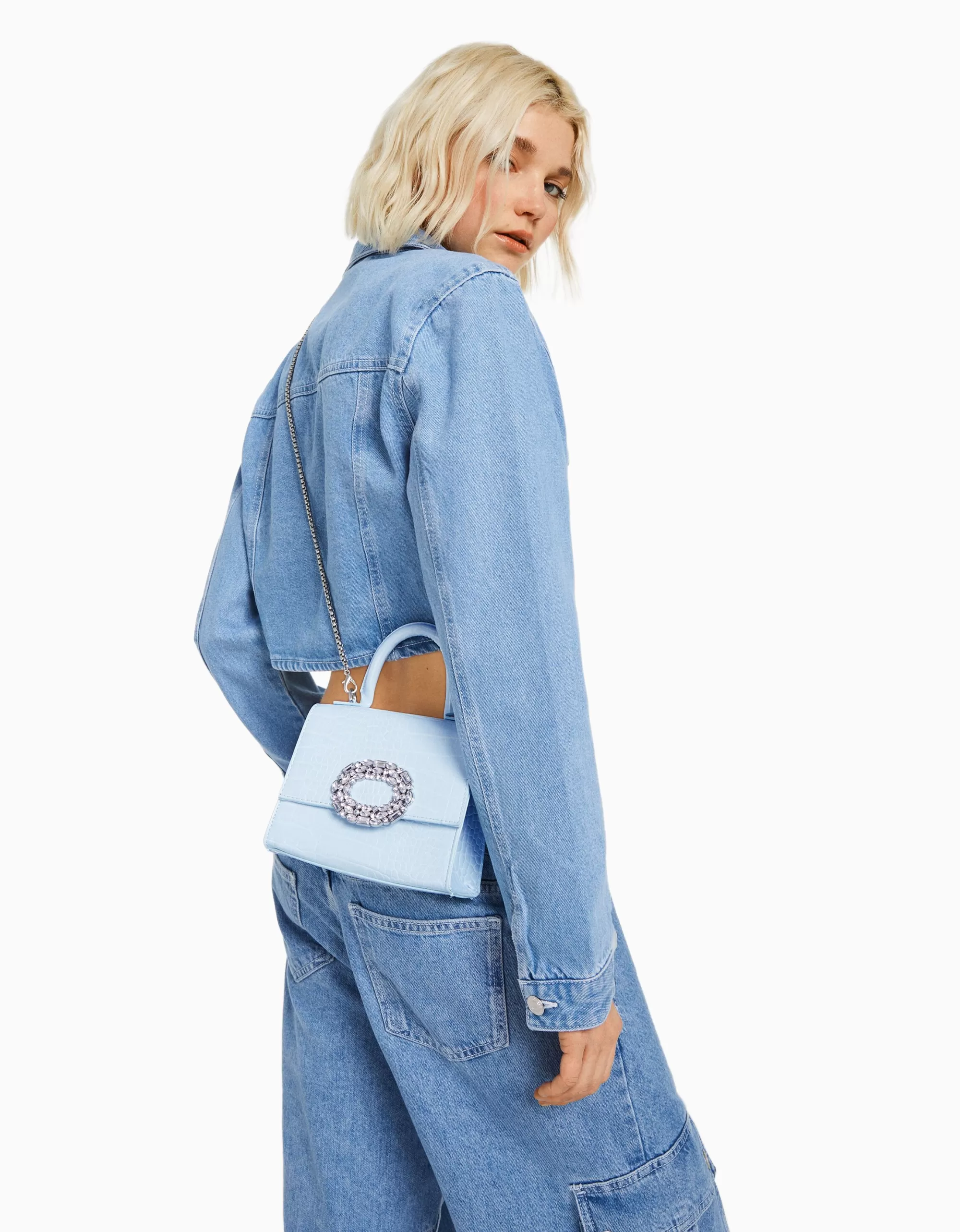 MUJER BERSHKA Bolso asa cadena joya grabado estampado animal