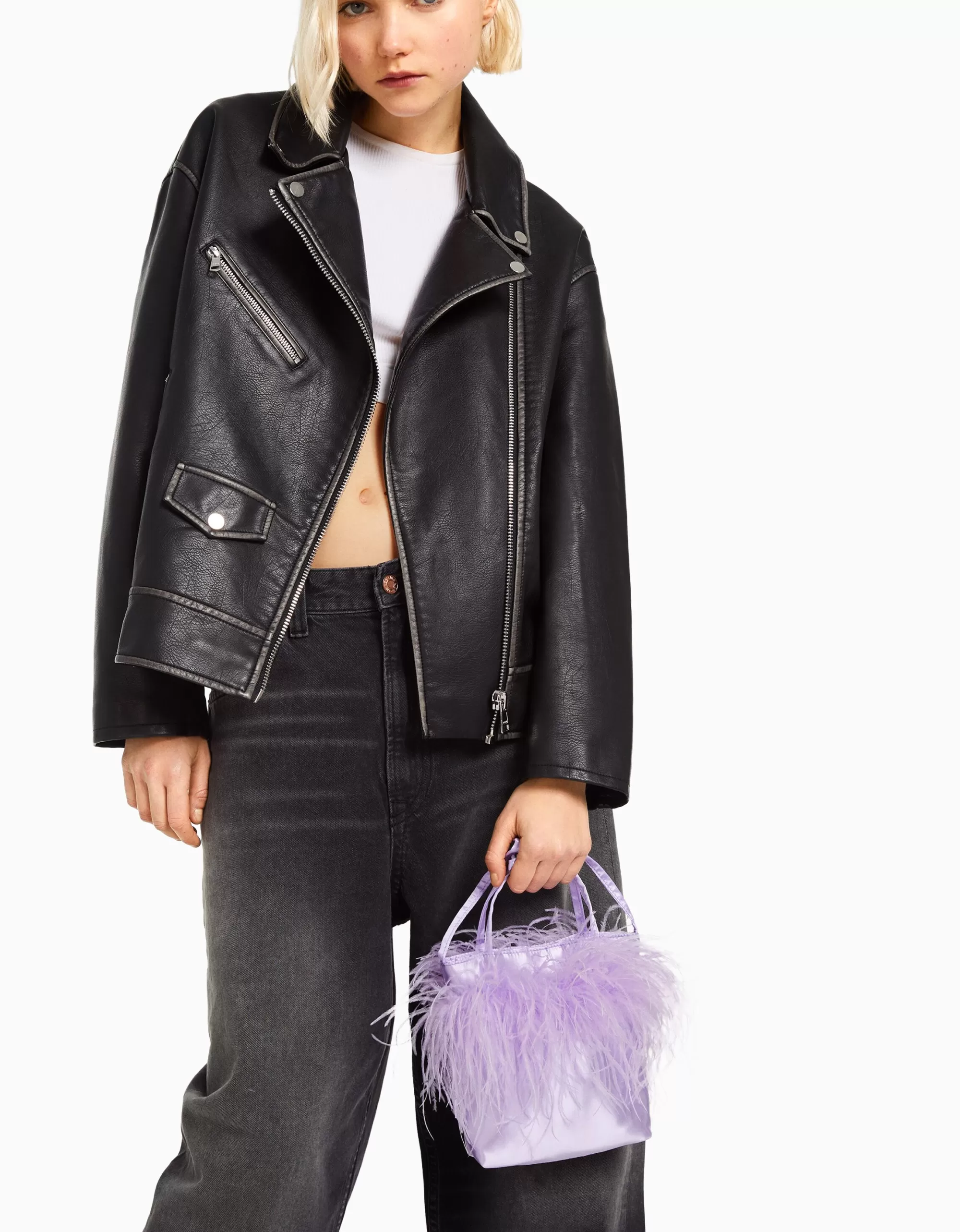 MUJER BERSHKA Bolso asa plumas