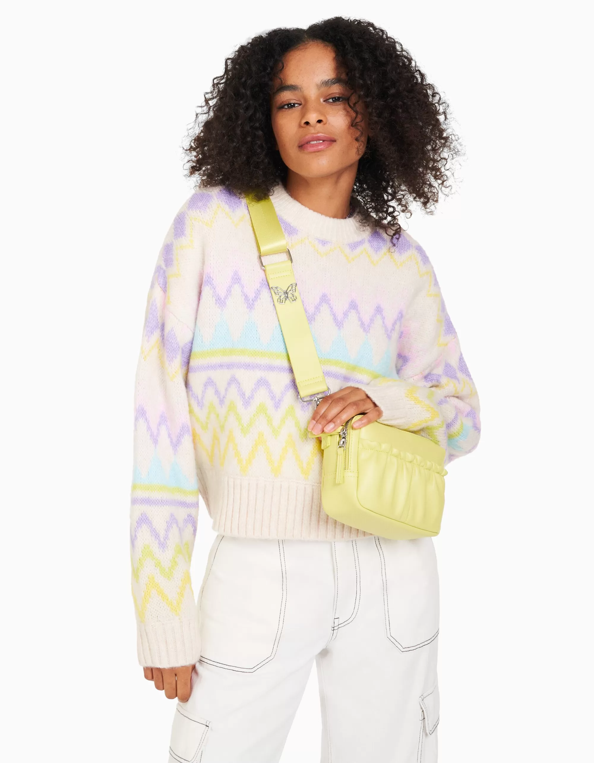MUJER BERSHKA Bolso bandolera efecto piel detalle mariposa