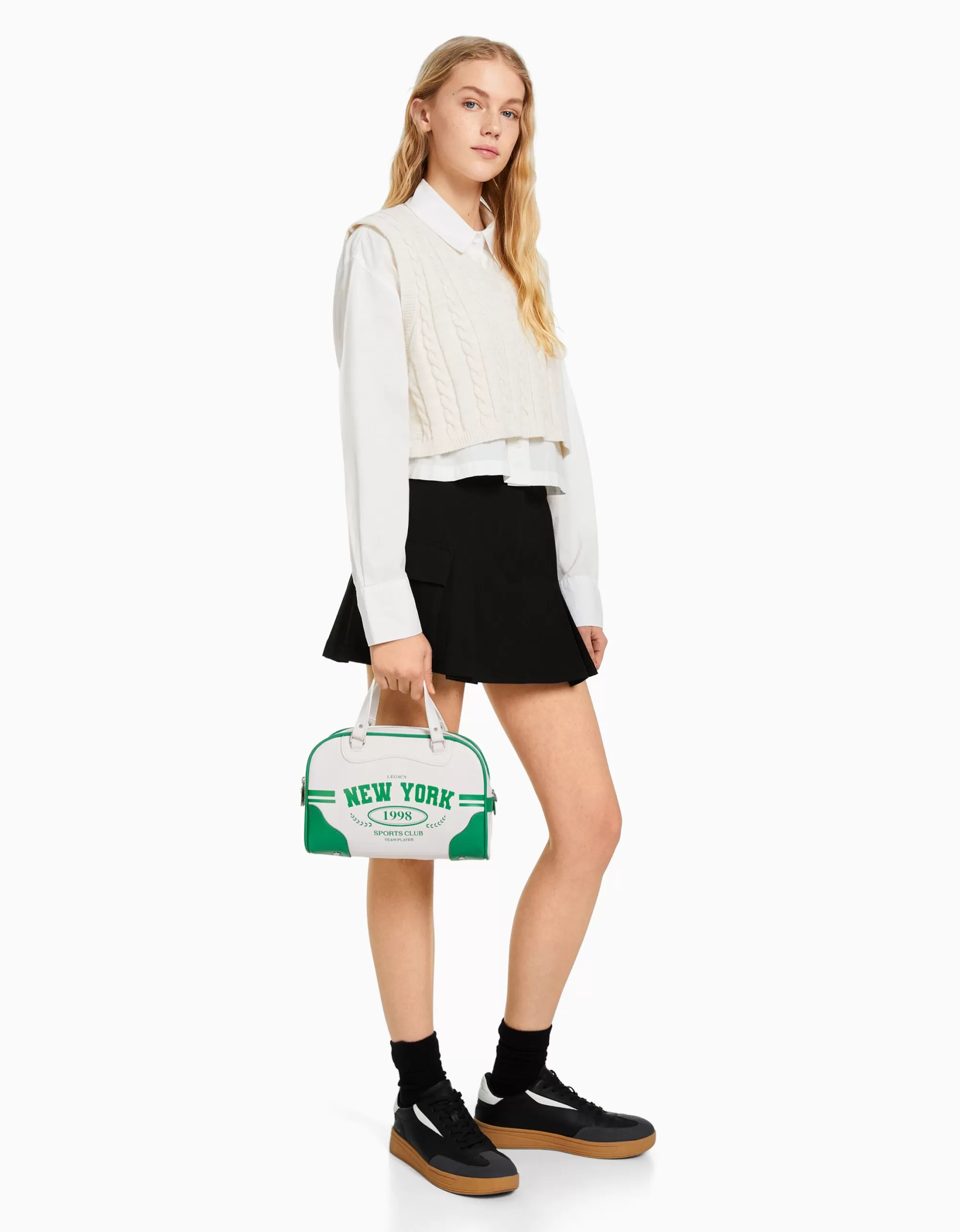 MUJER BERSHKA Bolso bowling retro
