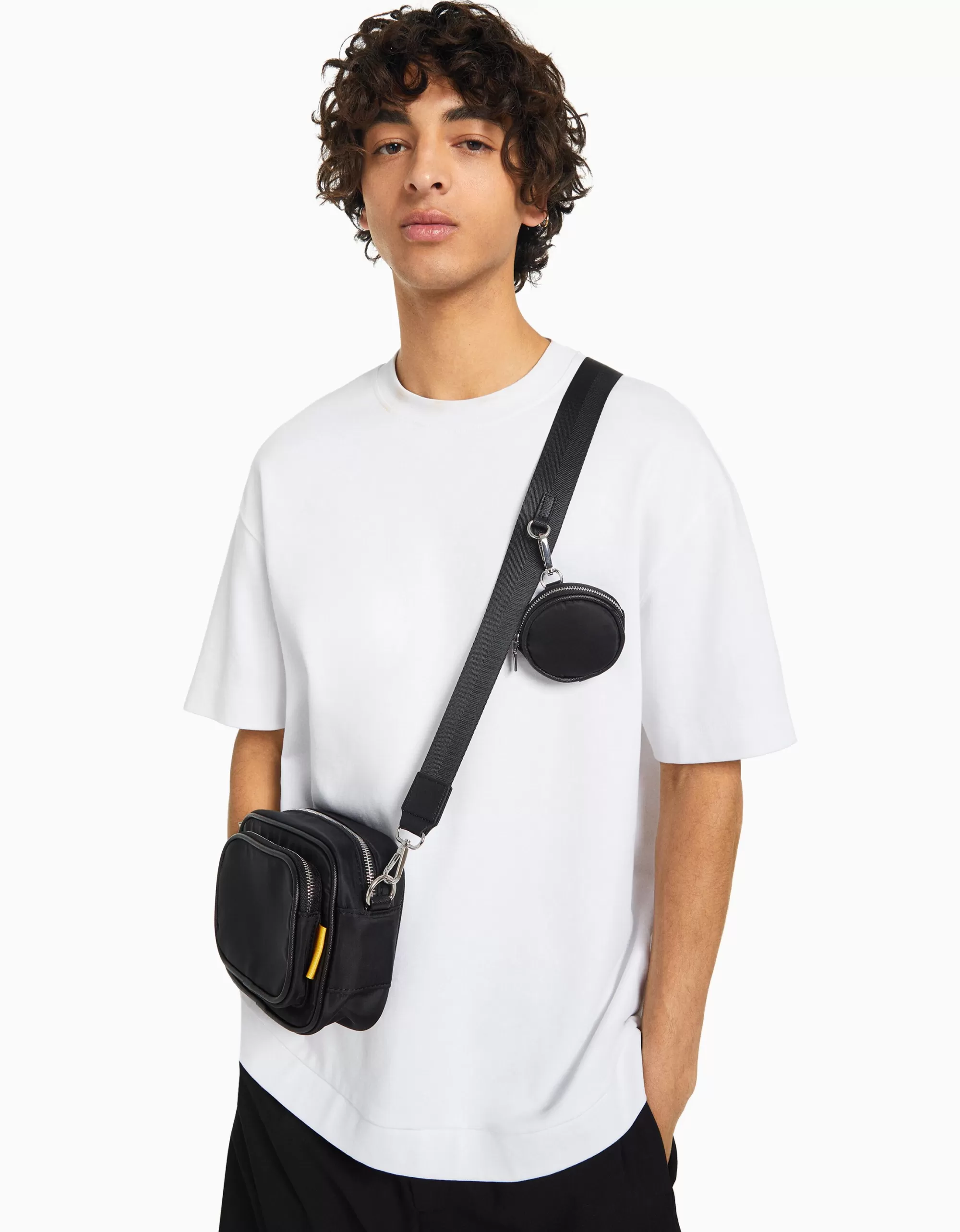 HOMBRE BERSHKA Bolso crossbody