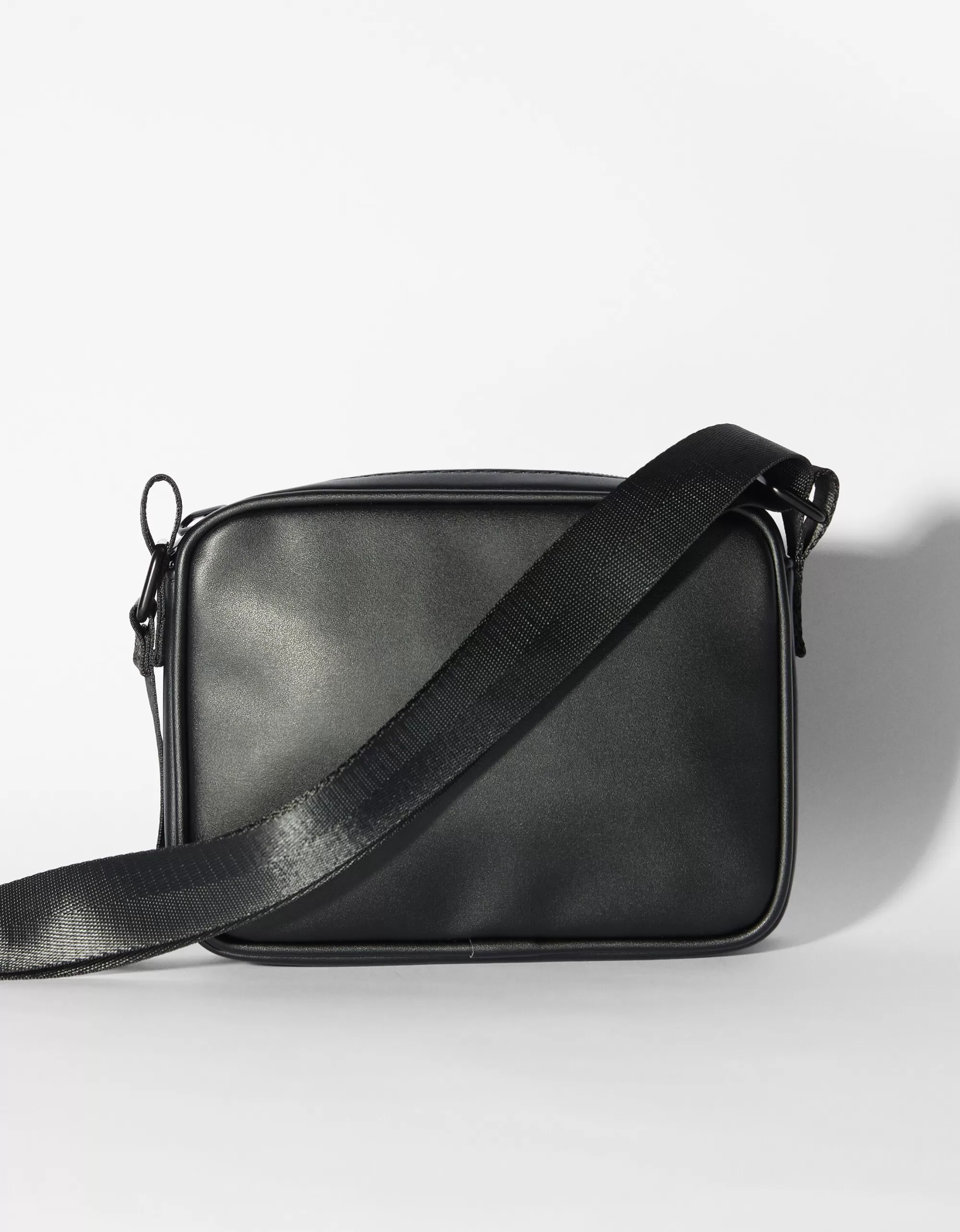 HOMBRE BERSHKA Bolso crossbody efecto damero