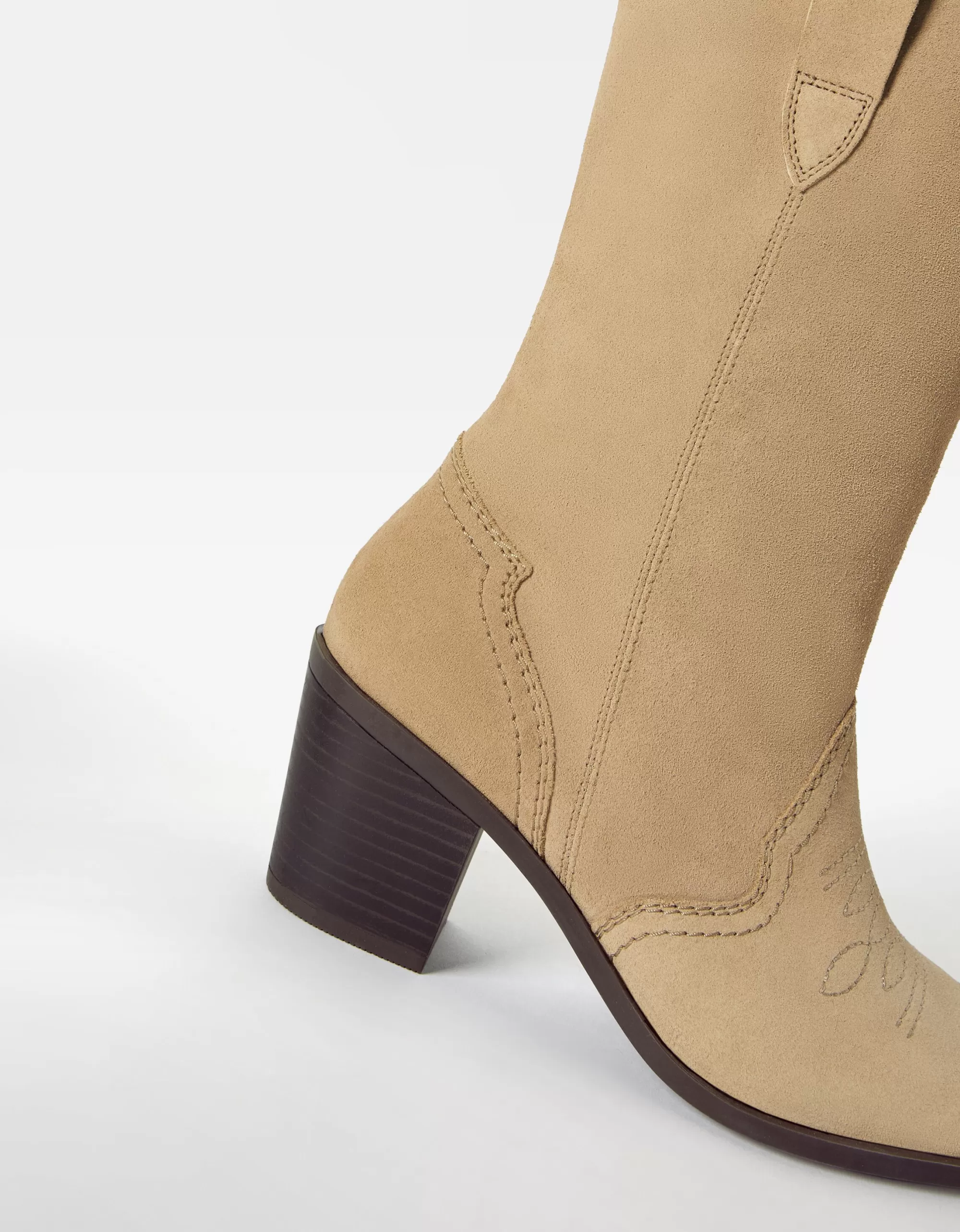 MUJER BERSHKA Botas cowboy tacón PIEL