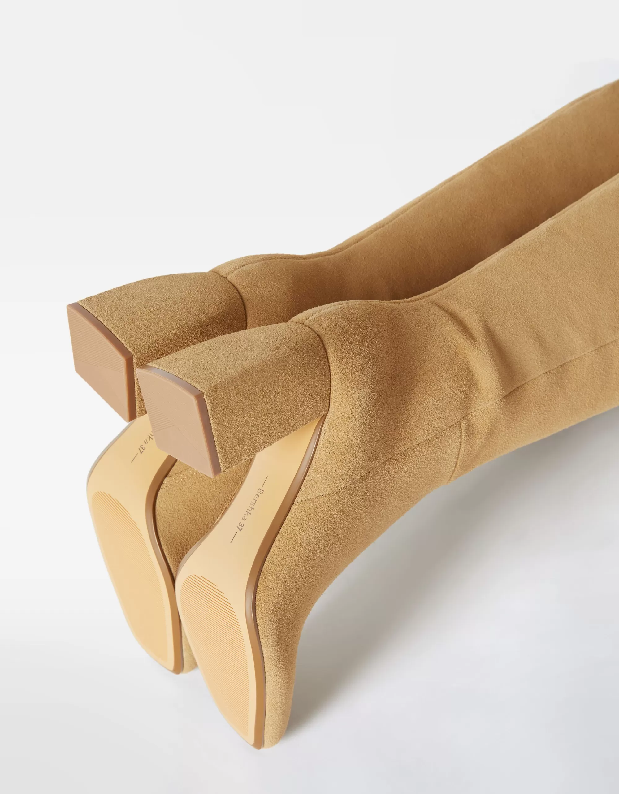 MUJER BERSHKA Botas tacón ancho PIEL