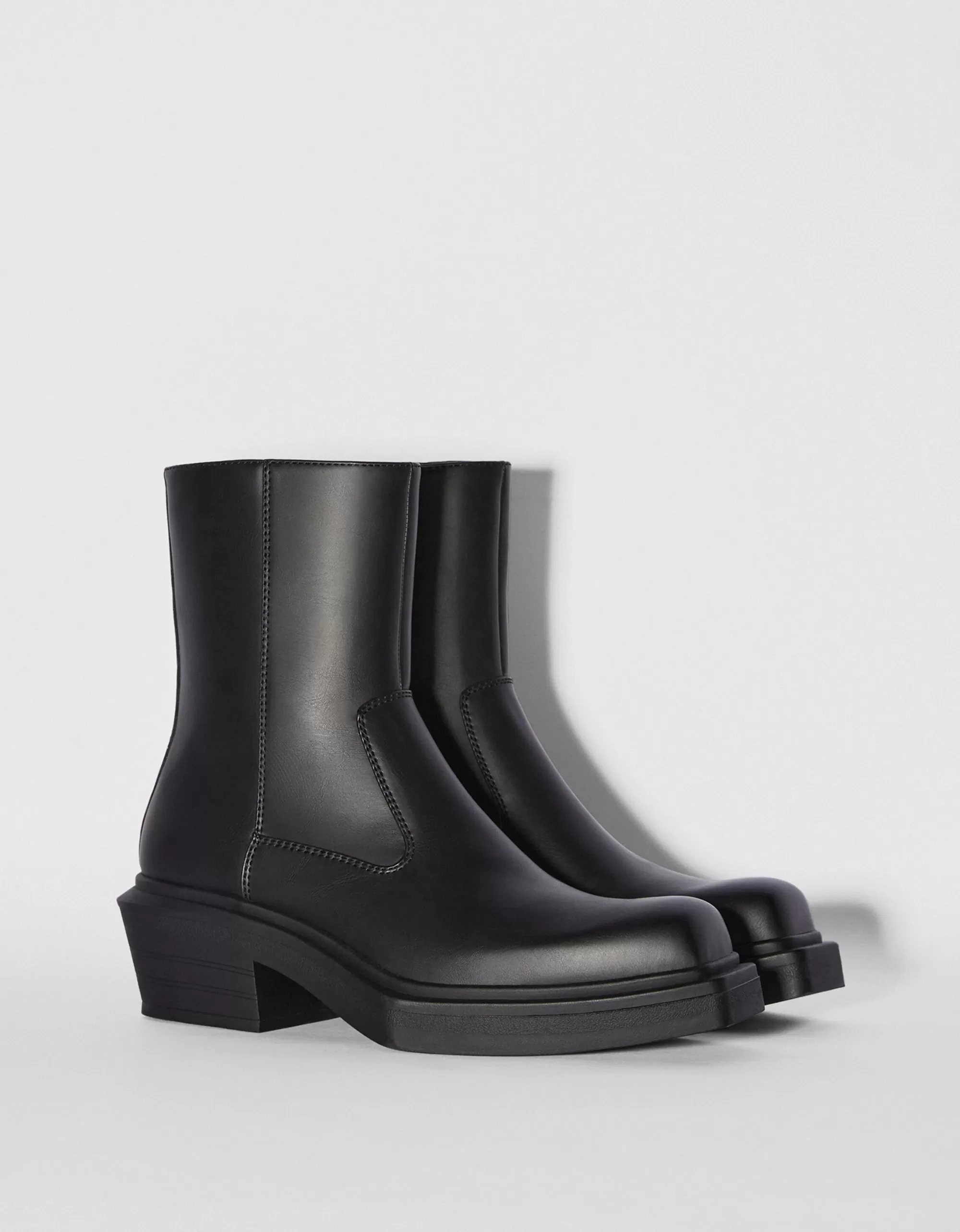 HOMBRE BERSHKA Botines camperos hombre