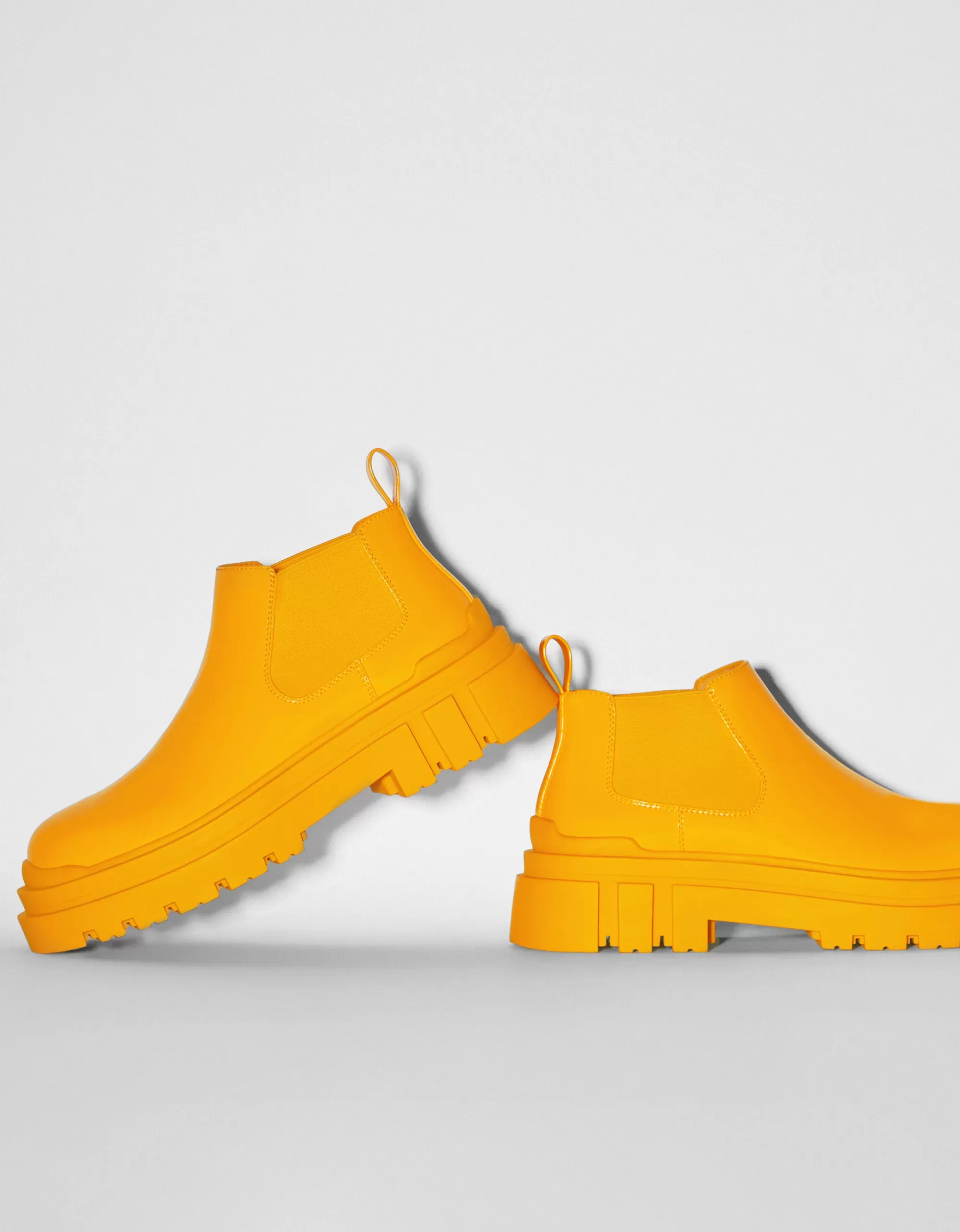 HOMBRE BERSHKA Botines elásticos hombre