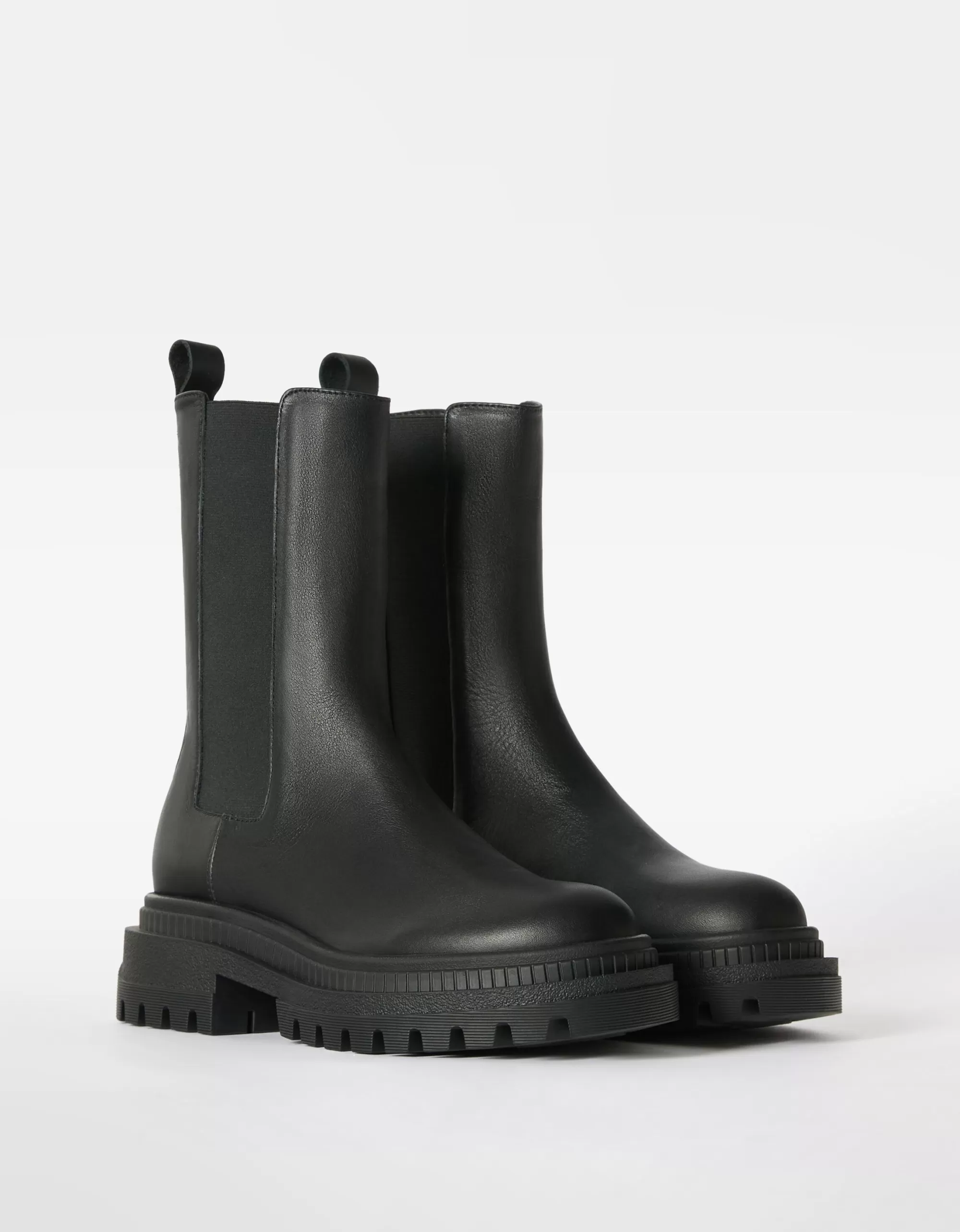MUJER BERSHKA Botines planos con elásticos PIEL