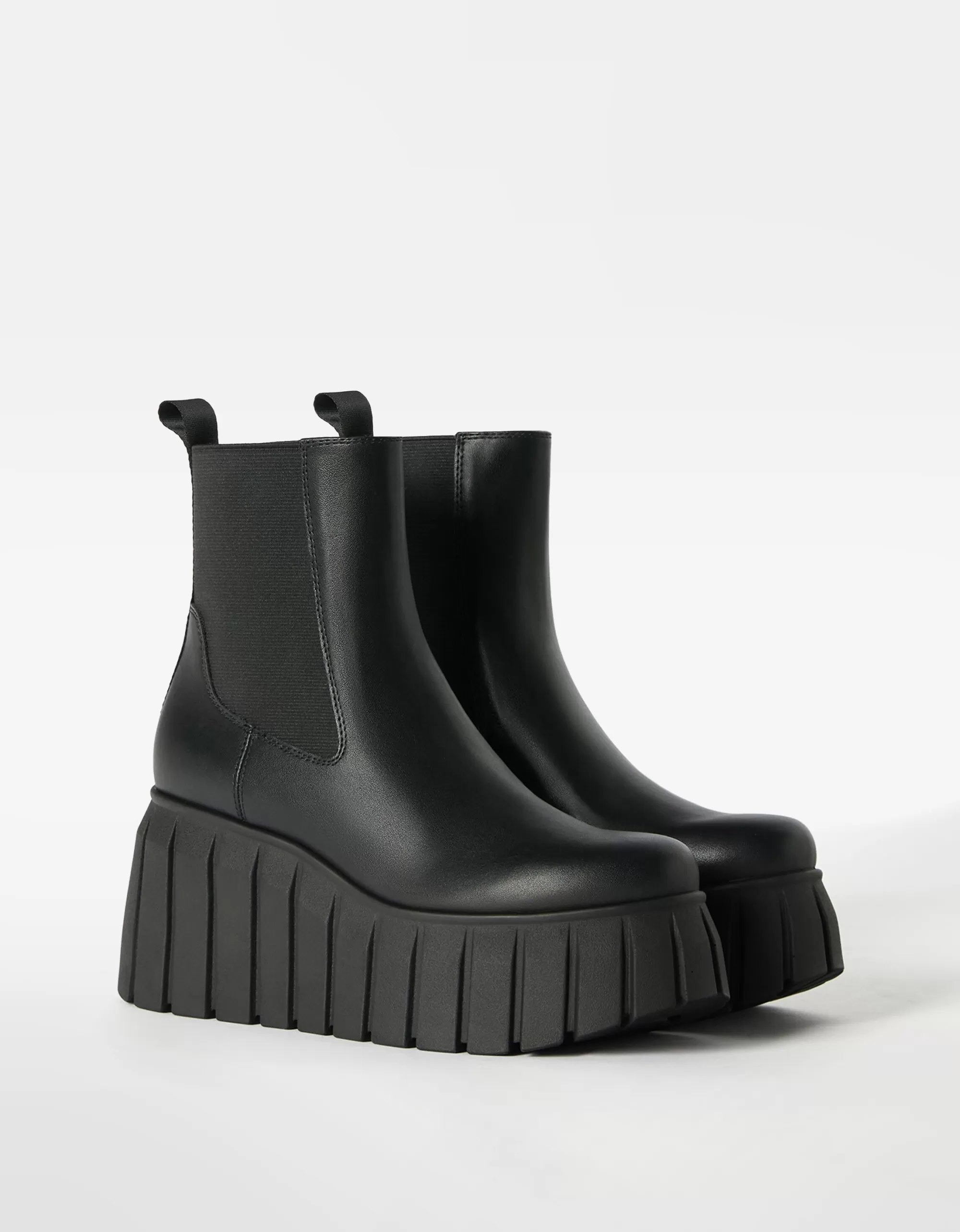 MUJER BERSHKA Botines plataforma XL con elásticos