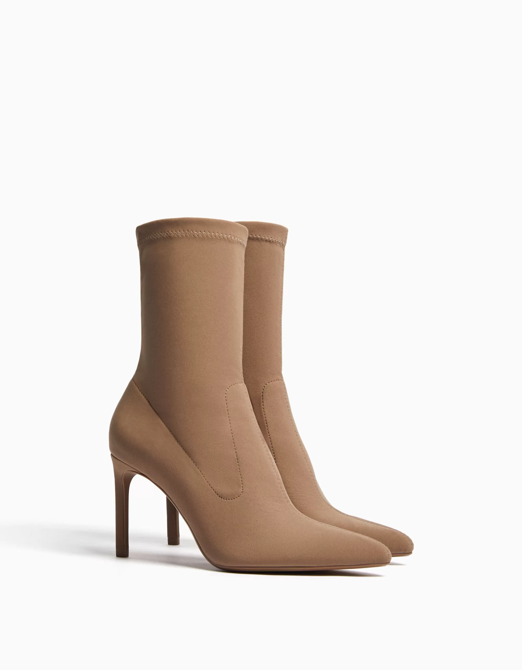MUJER BERSHKA Botines tacón ajustados