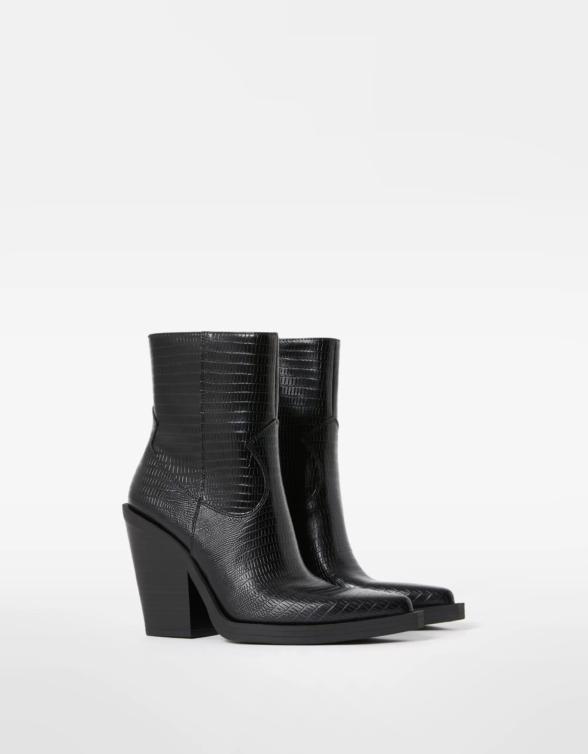 MUJER BERSHKA Botines tacón cowboy