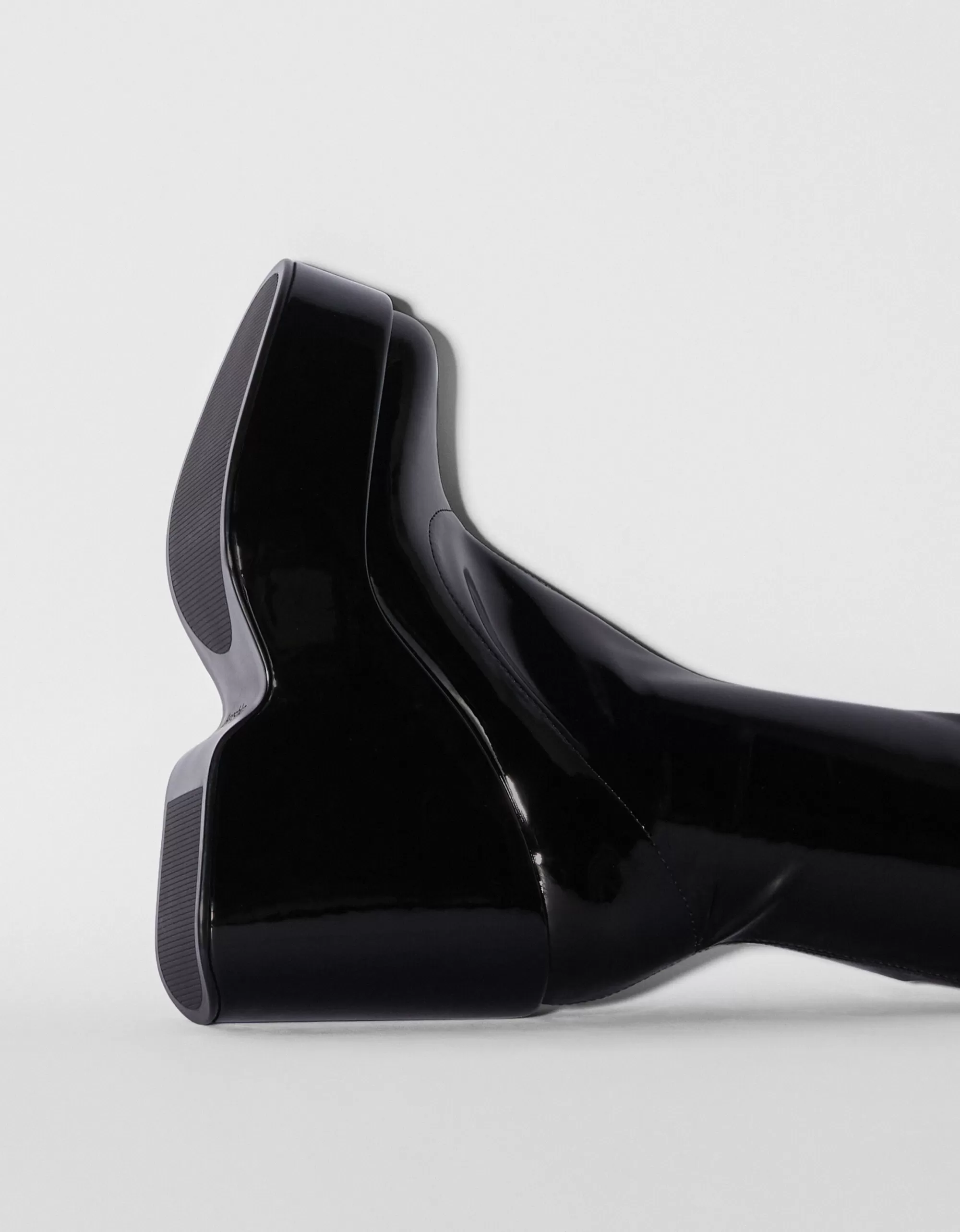 MUJER BERSHKA Botines tacón plataforma ajustados