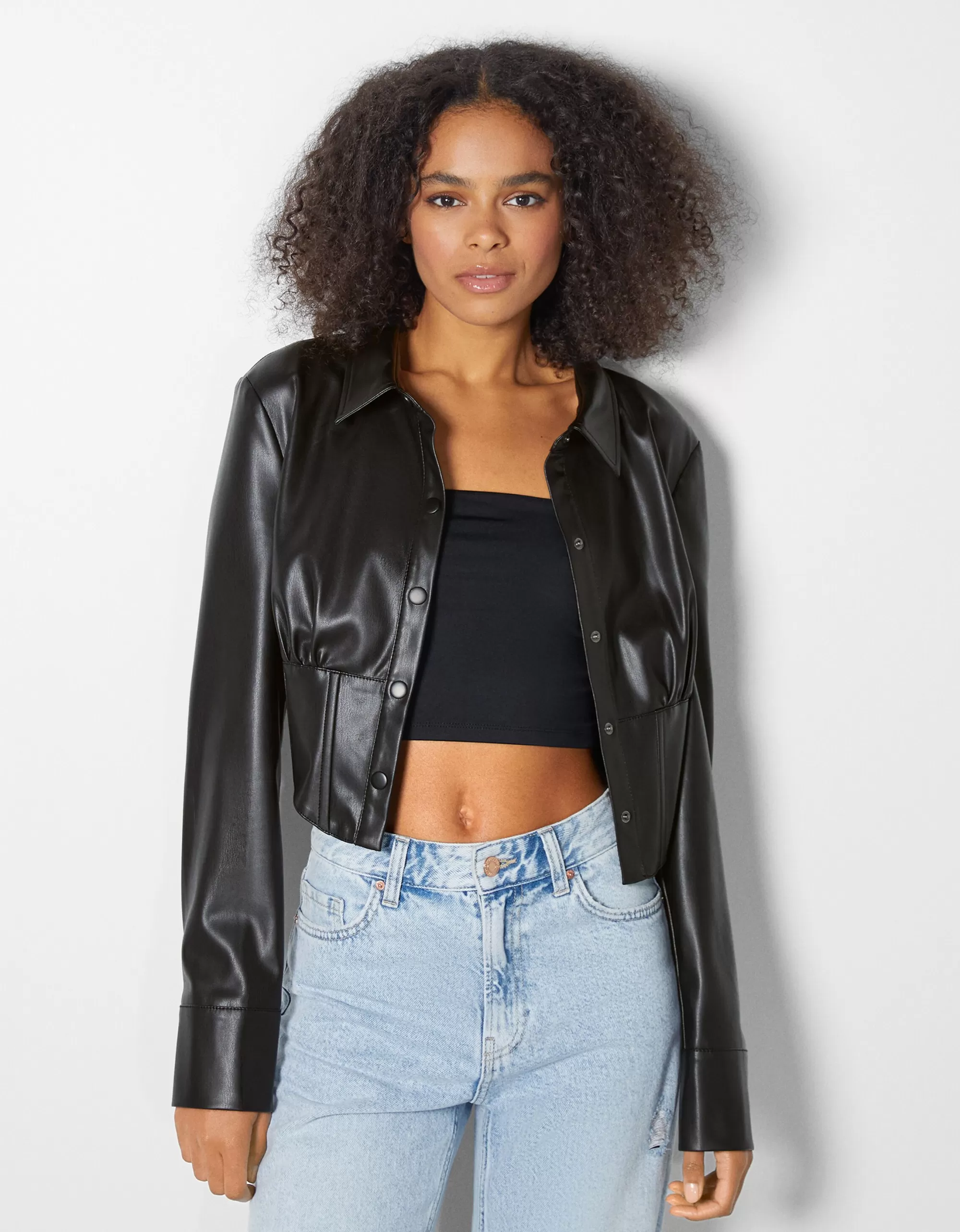 MUJER BERSHKA Camisa corsé efecto piel