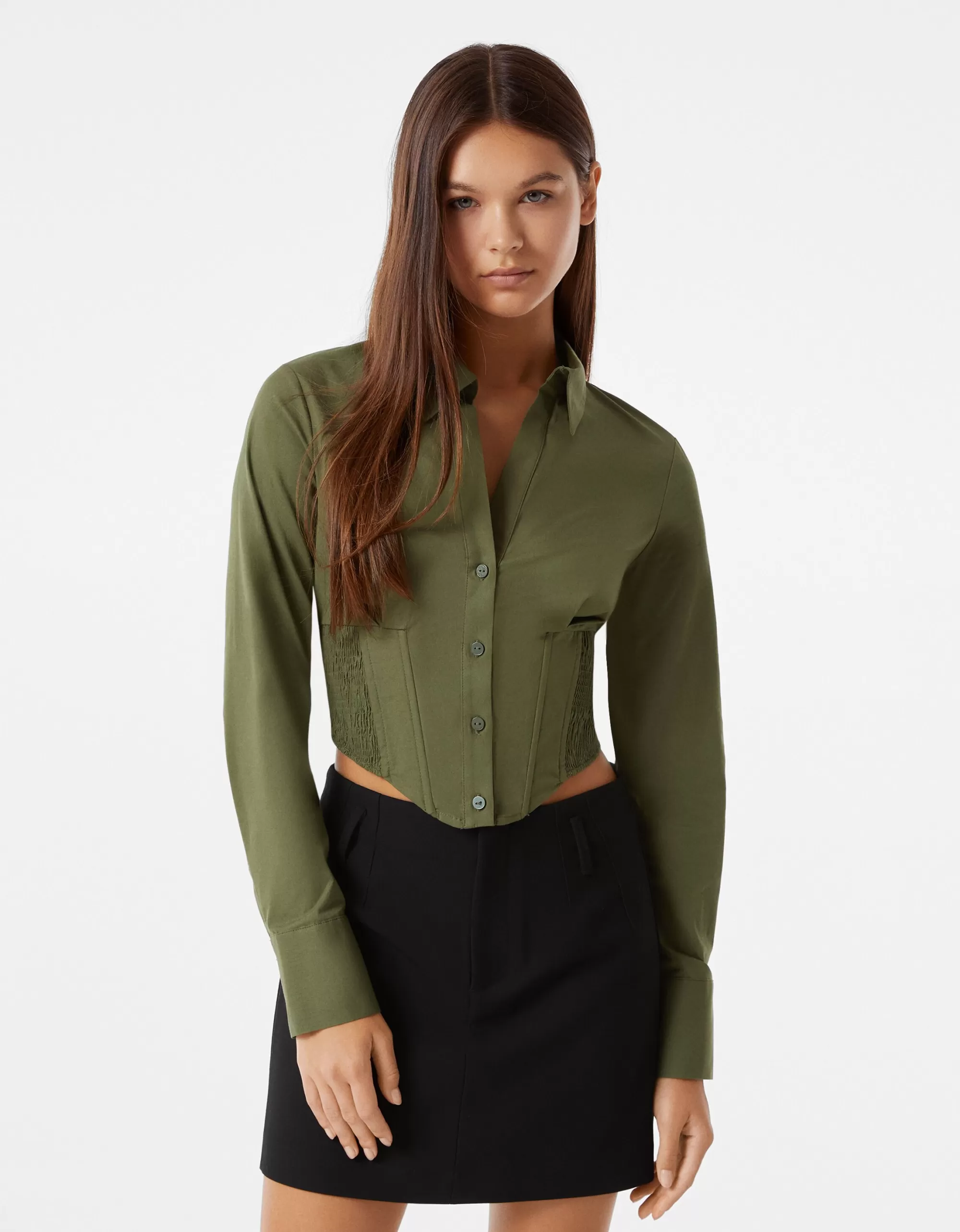 MUJER BERSHKA Camisa corsé manga larga ajustada popelín