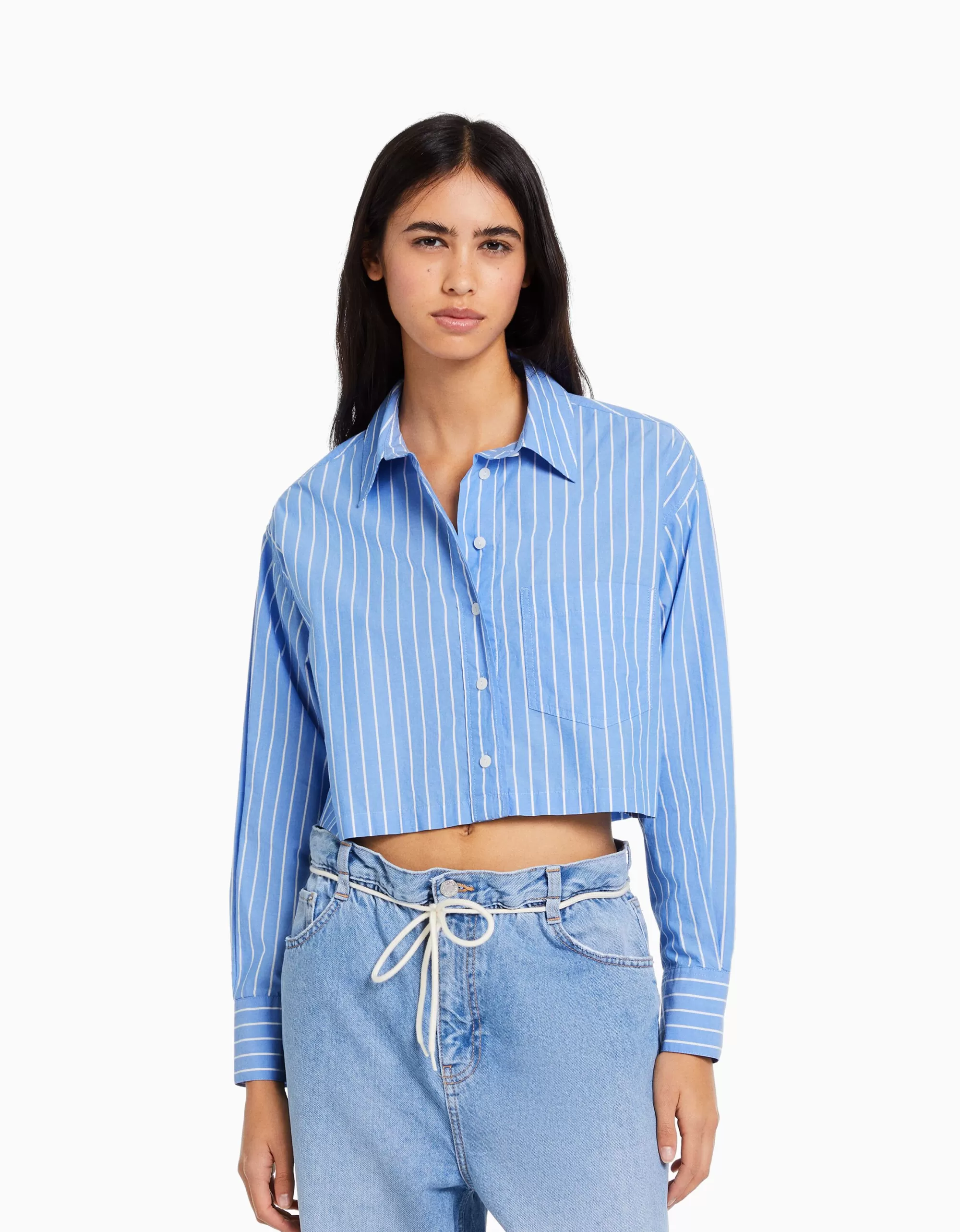 MUJER BERSHKA Camisa manga larga cropped popelín
