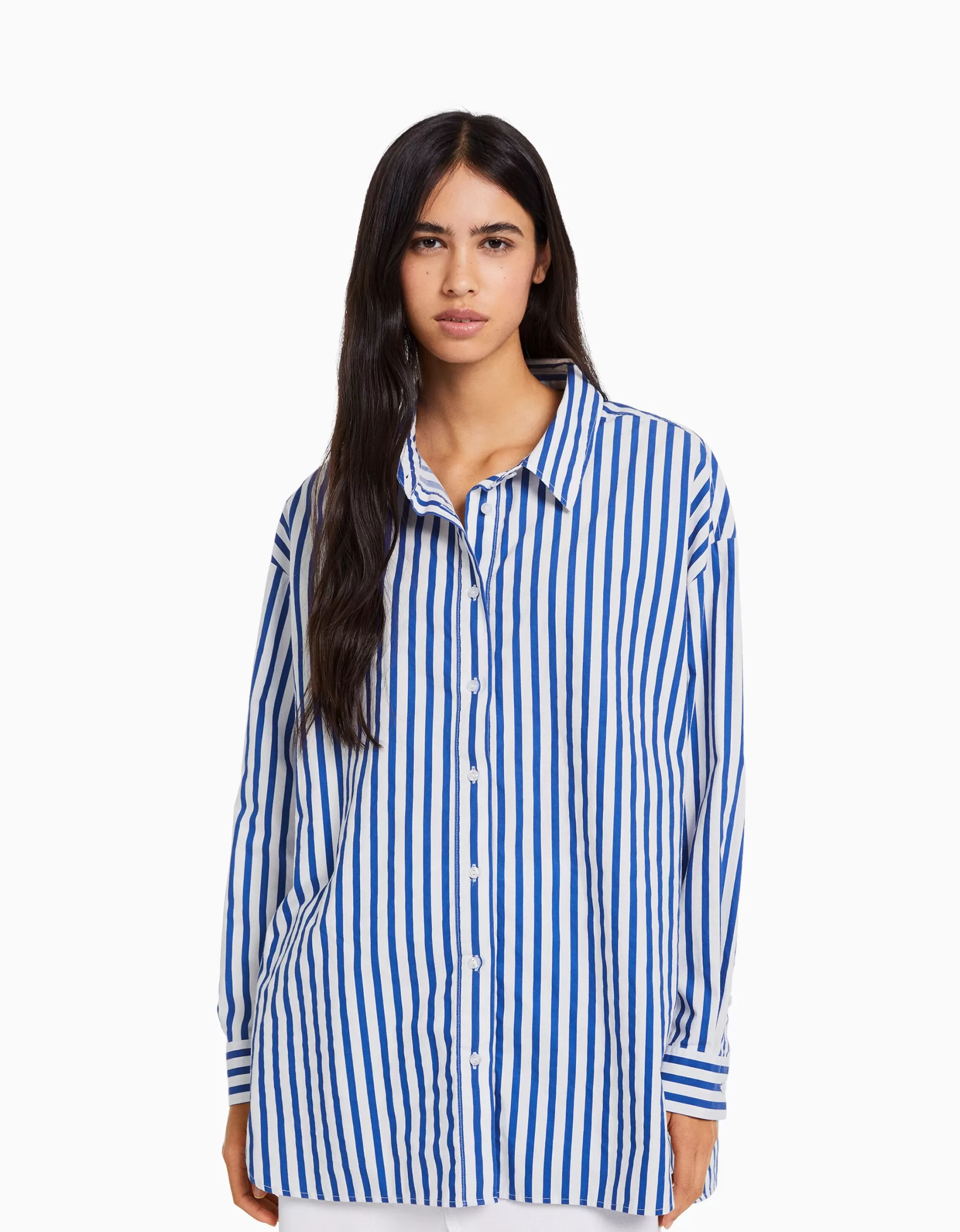 MUJER BERSHKA Camisa manga larga oversize popelín
