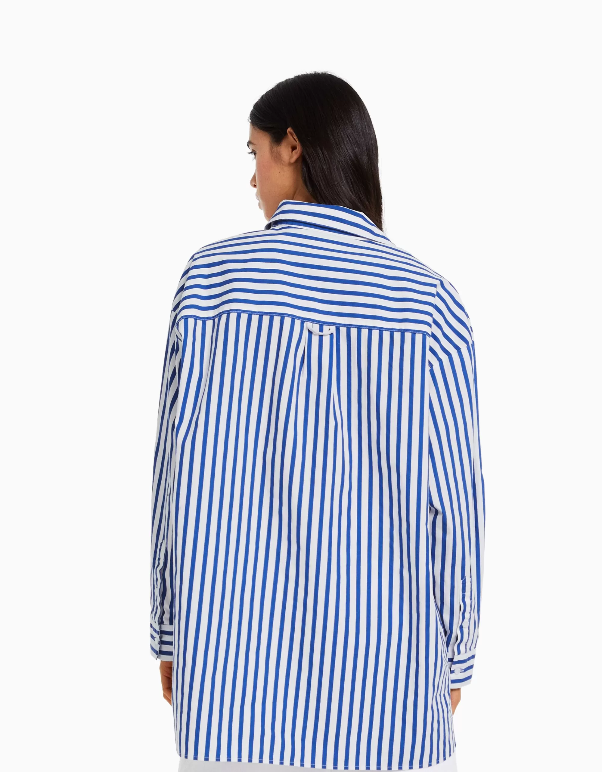MUJER BERSHKA Camisa manga larga oversize popelín