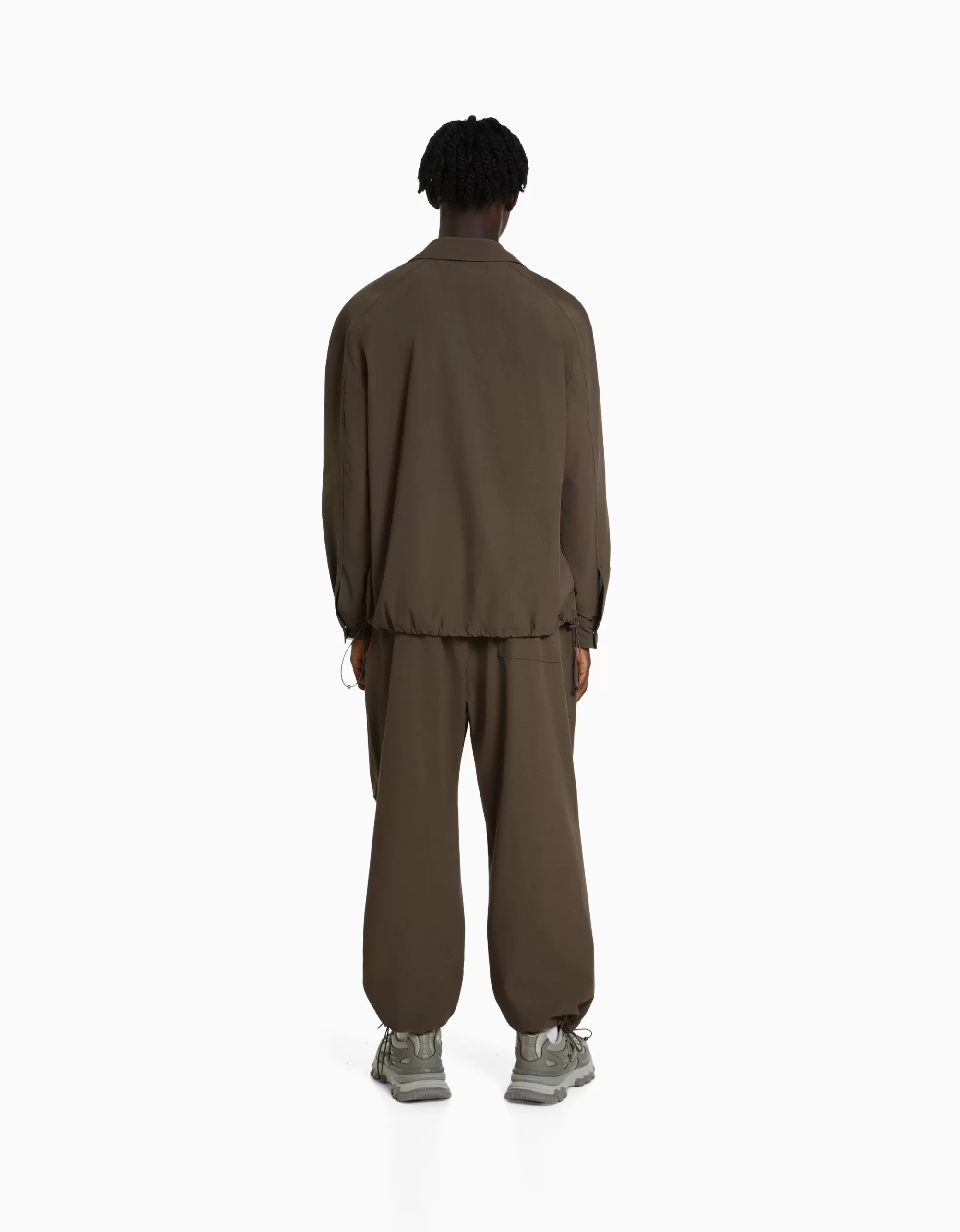 HOMBRE BERSHKA Camisa manga larga técnica parachute