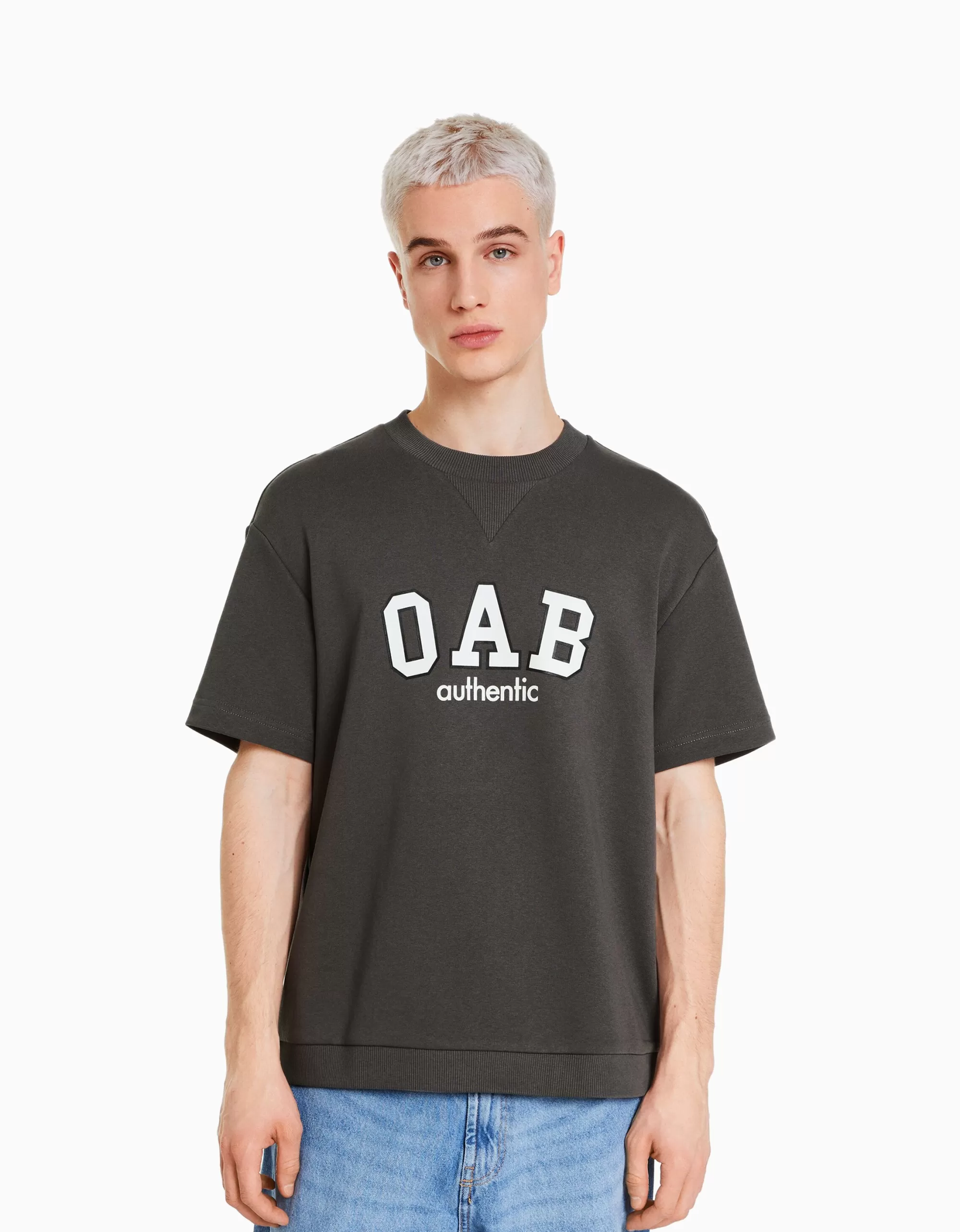 HOMBRE BERSHKA Camiseta felpa print varsity