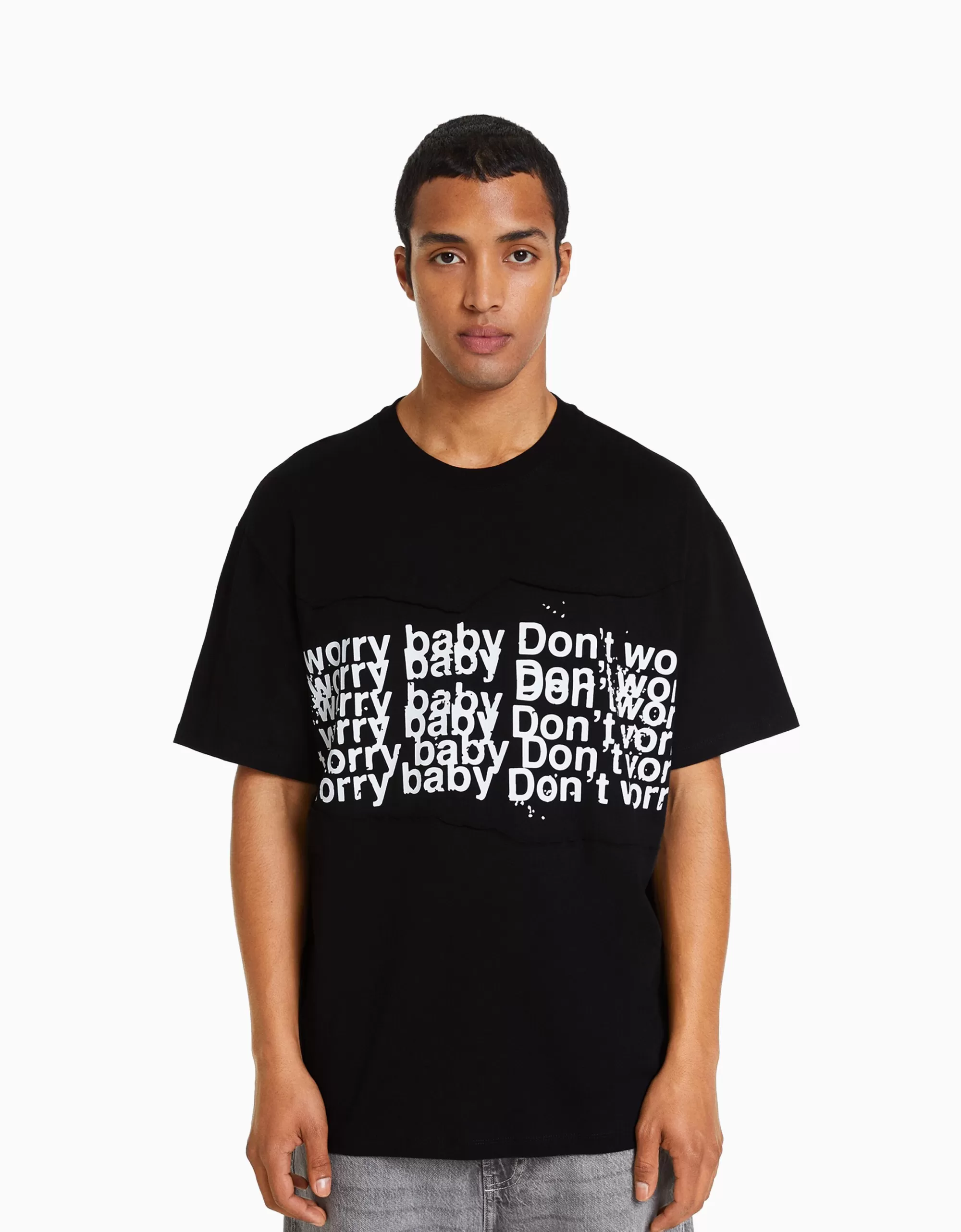 HOMBRE BERSHKA Camiseta manga corta boxy fit parches