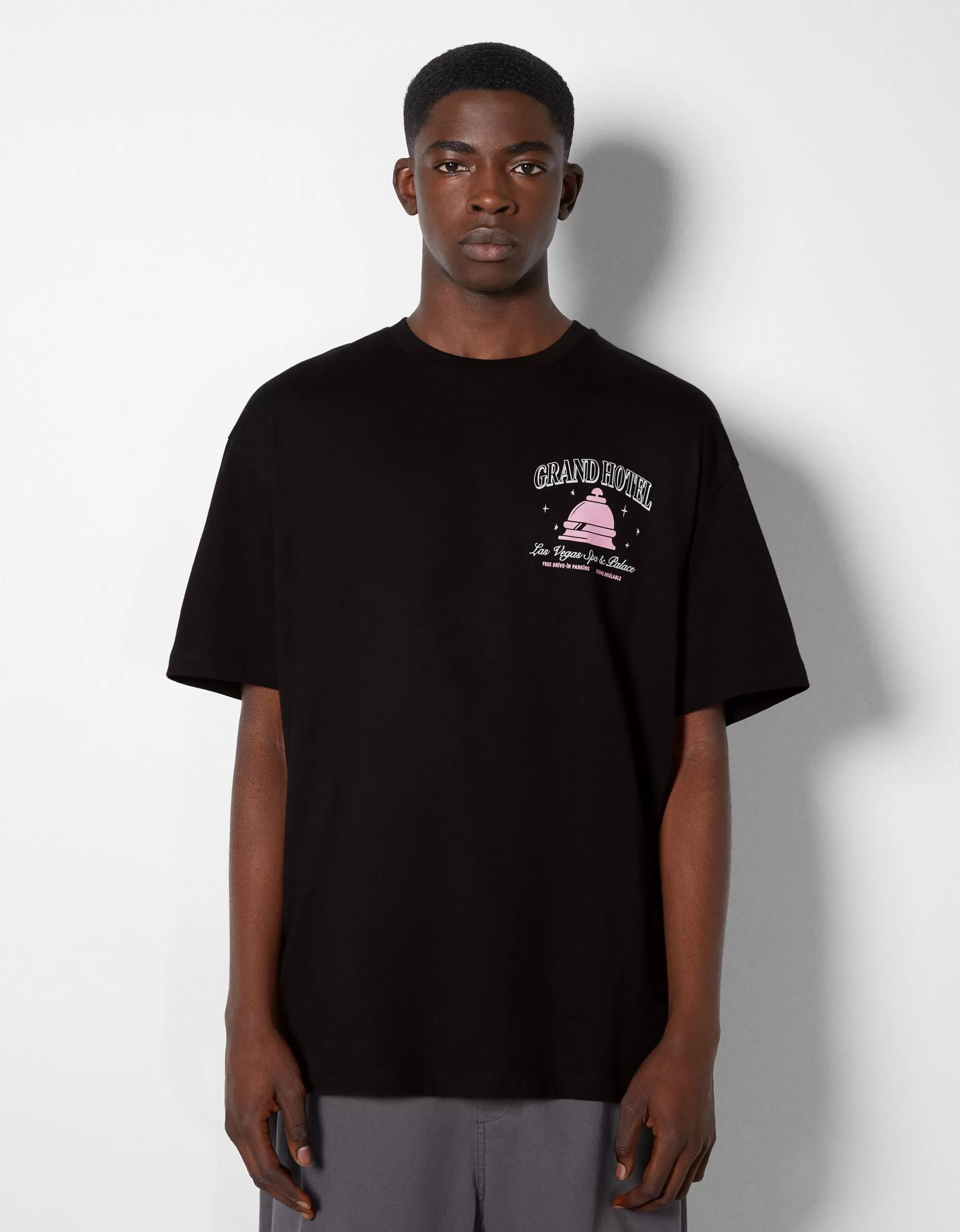 HOMBRE BERSHKA Camiseta manga corta boxy fit print