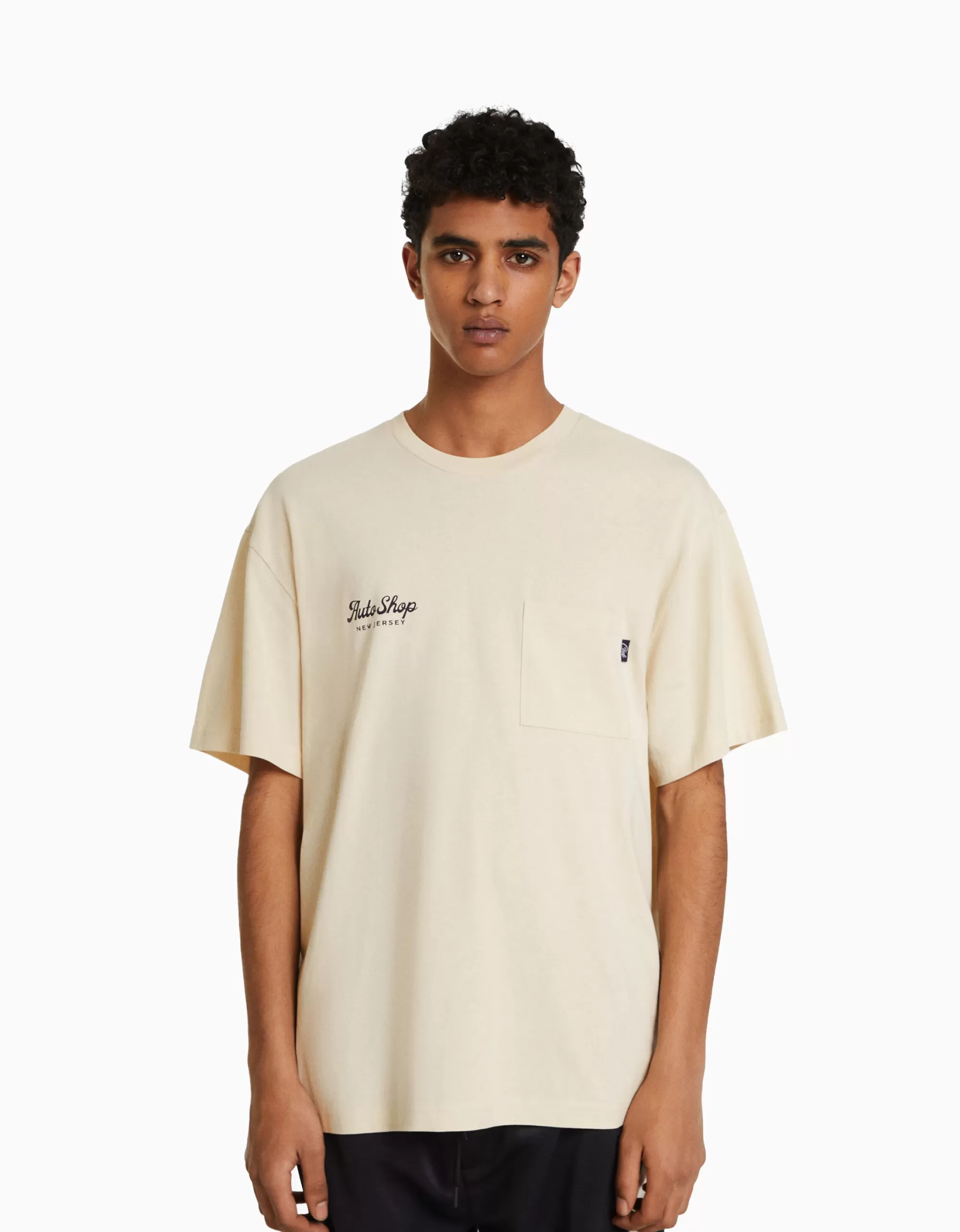 MUJER BERSHKA Camiseta manga corta boxy fit print