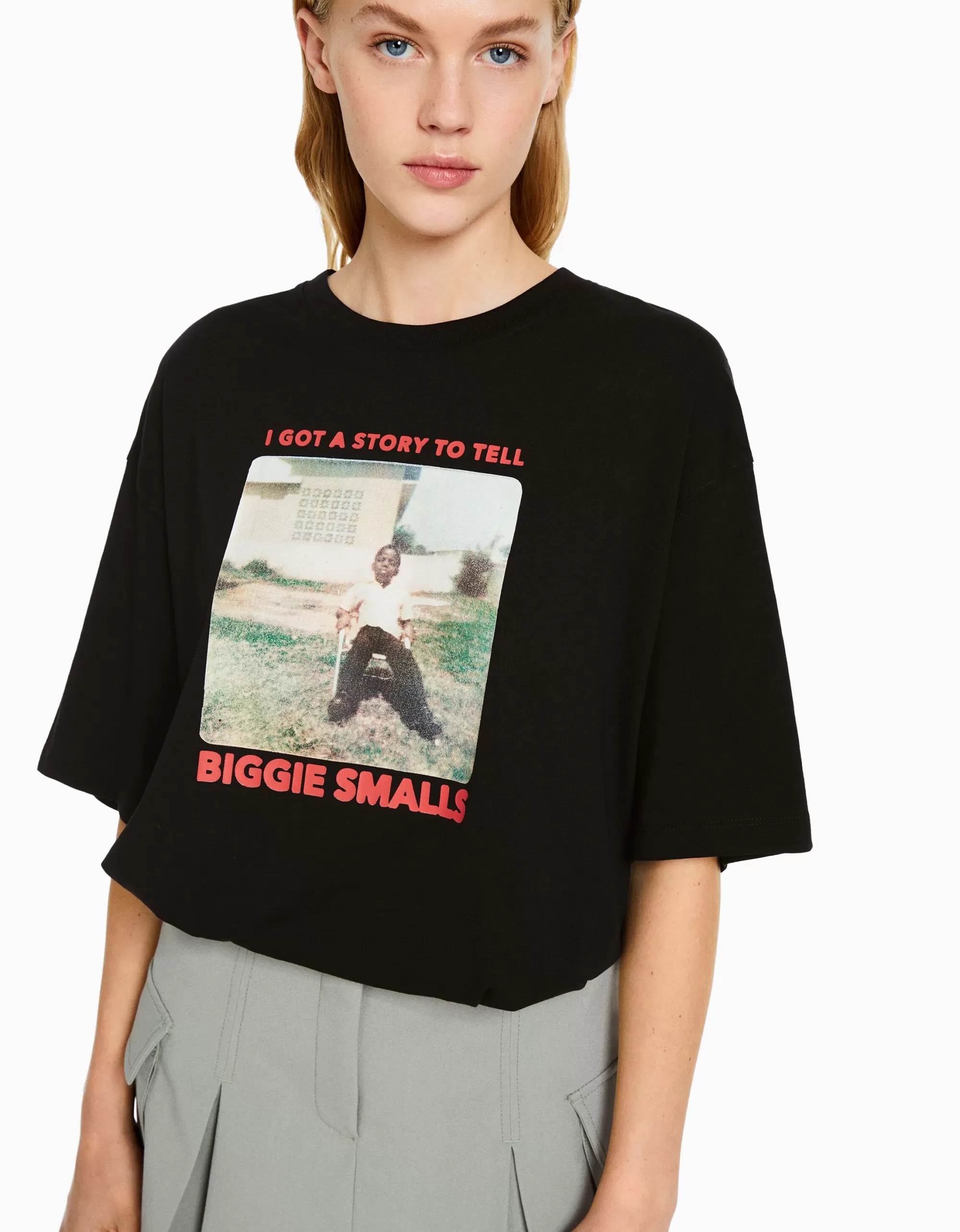 MUJER BERSHKA Camiseta manga corta boxy fit print The Notorious B.I.G.