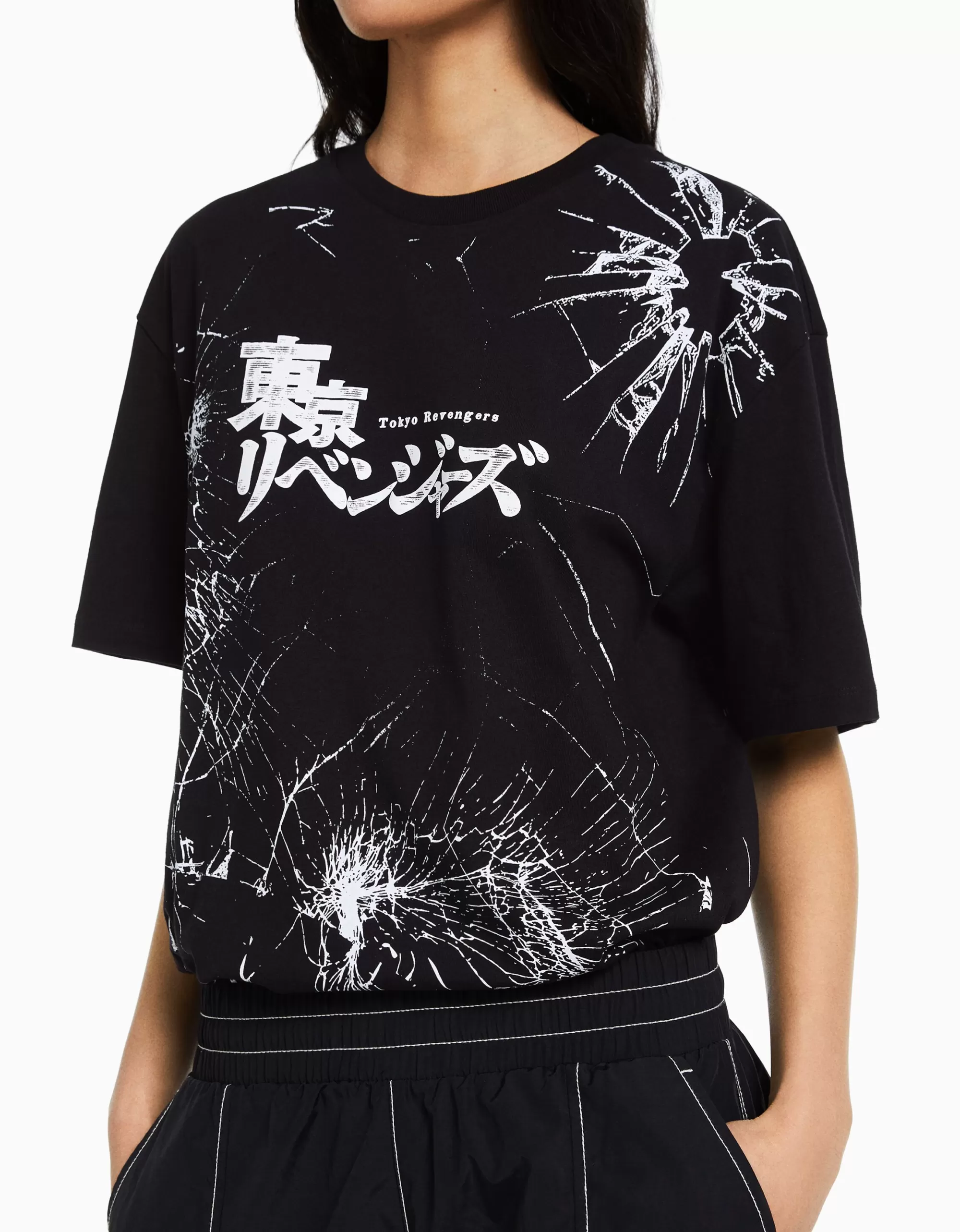 MUJER BERSHKA Camiseta manga corta boxy fit TOKYO REVENGERS
