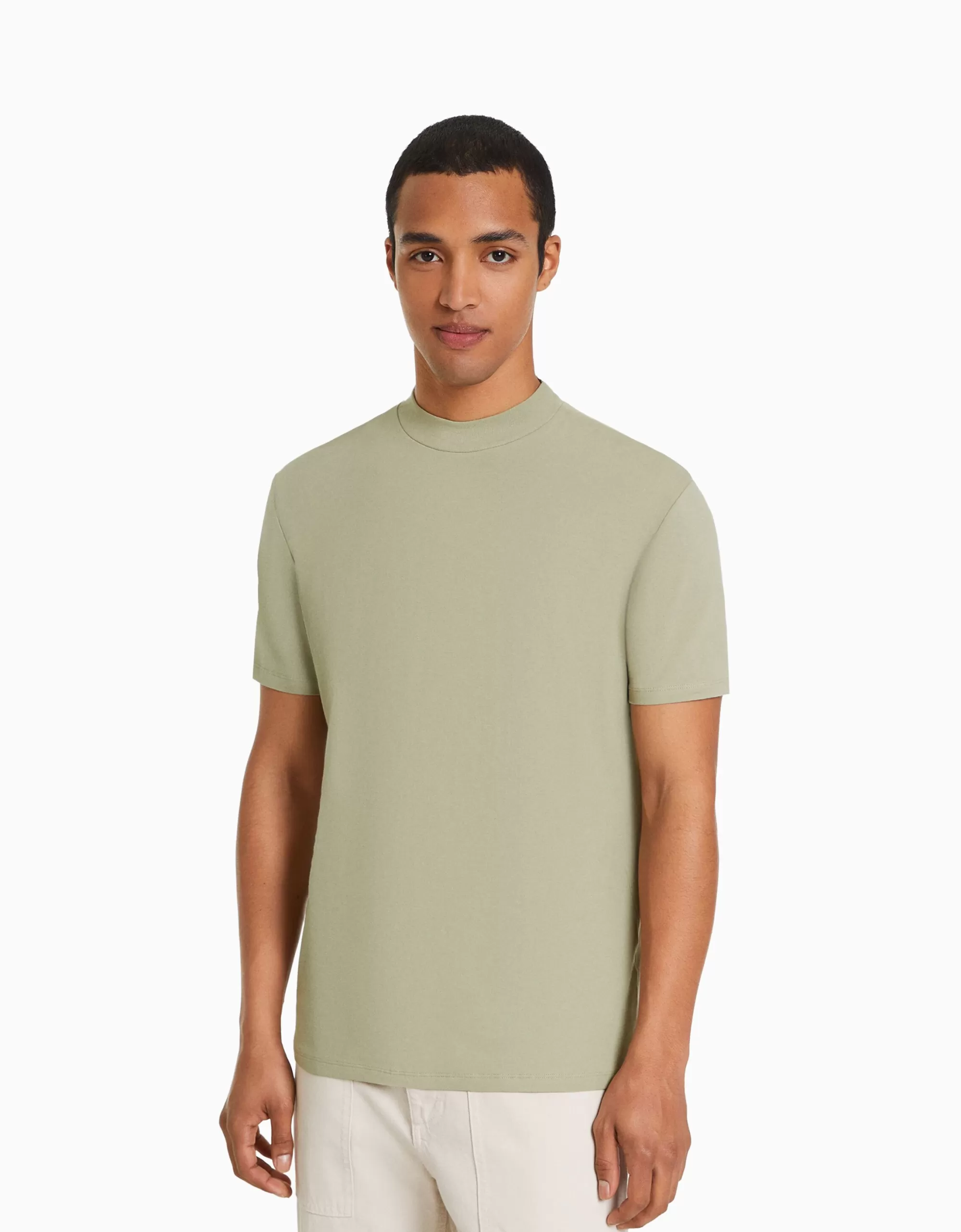 MUJER BERSHKA Camiseta manga corta cuello perkins