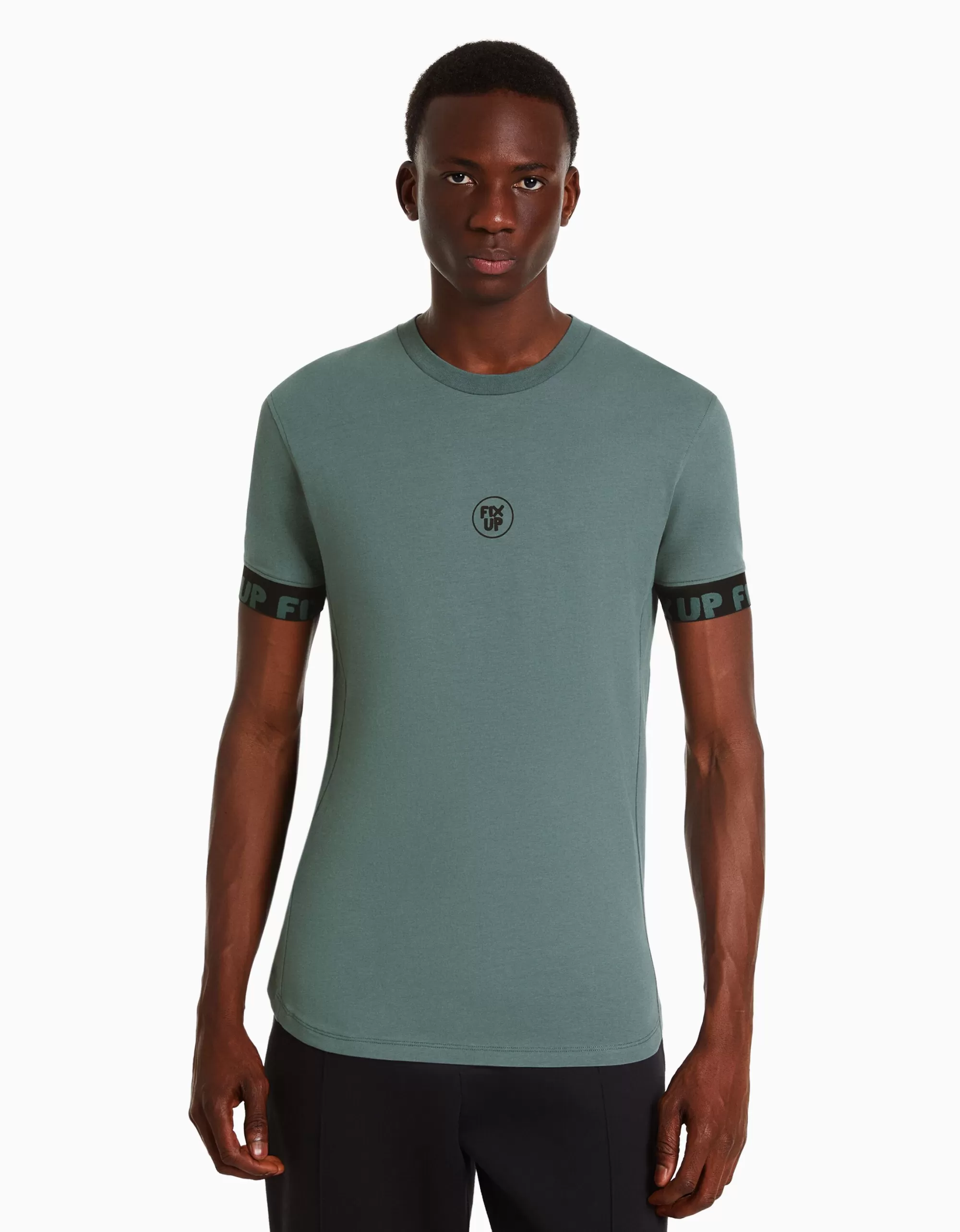 HOMBRE BERSHKA Camiseta manga corta muscle fit bandas