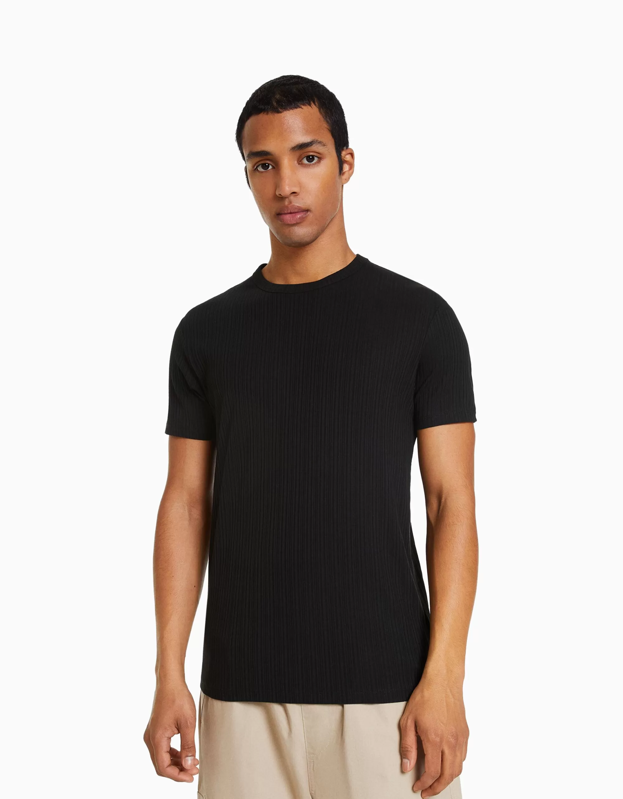 HOMBRE BERSHKA Camiseta manga corta muscle fit canalé