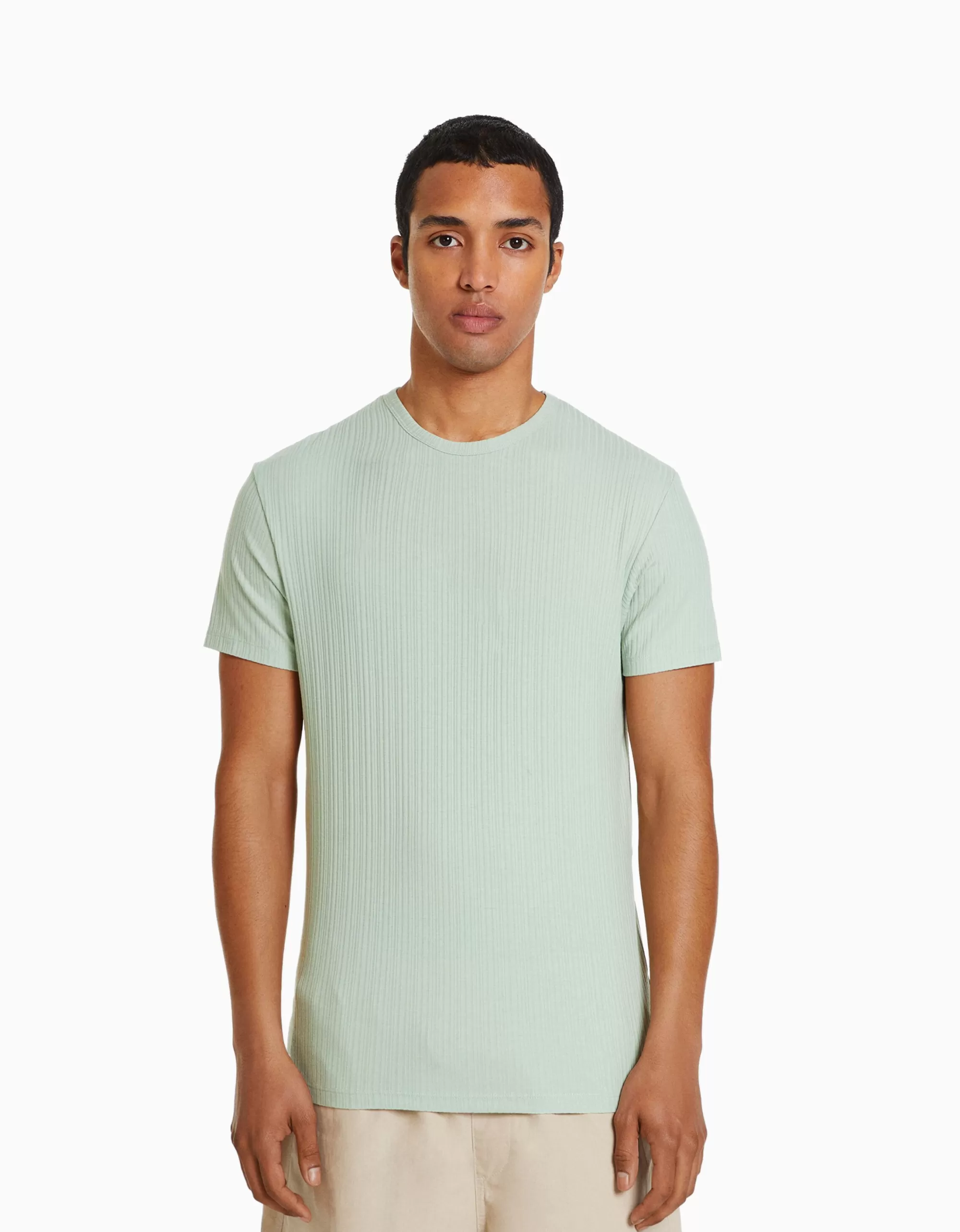 HOMBRE BERSHKA Camiseta manga corta muscle fit canalé