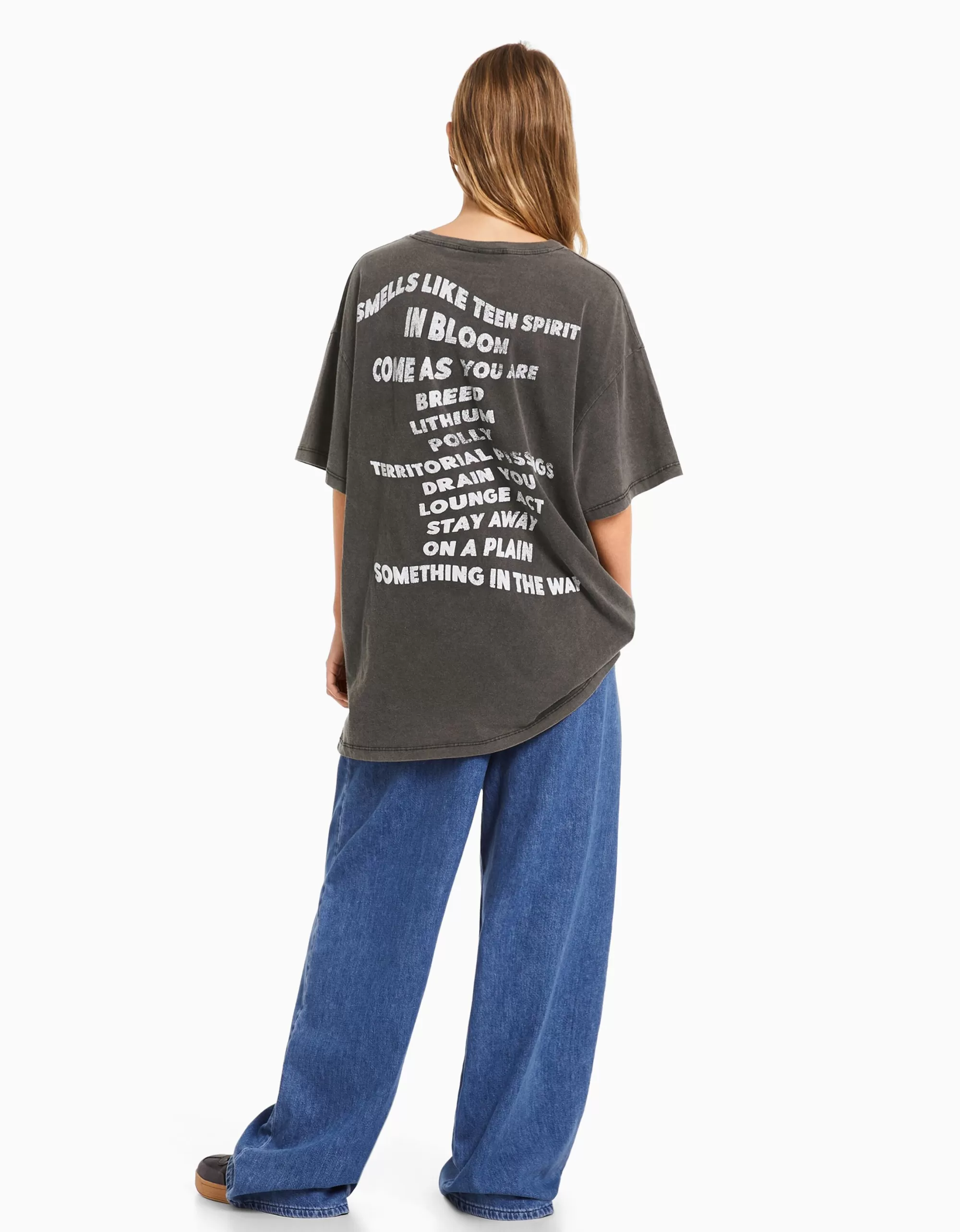 MUJER BERSHKA Camiseta manga corta print Nirvana