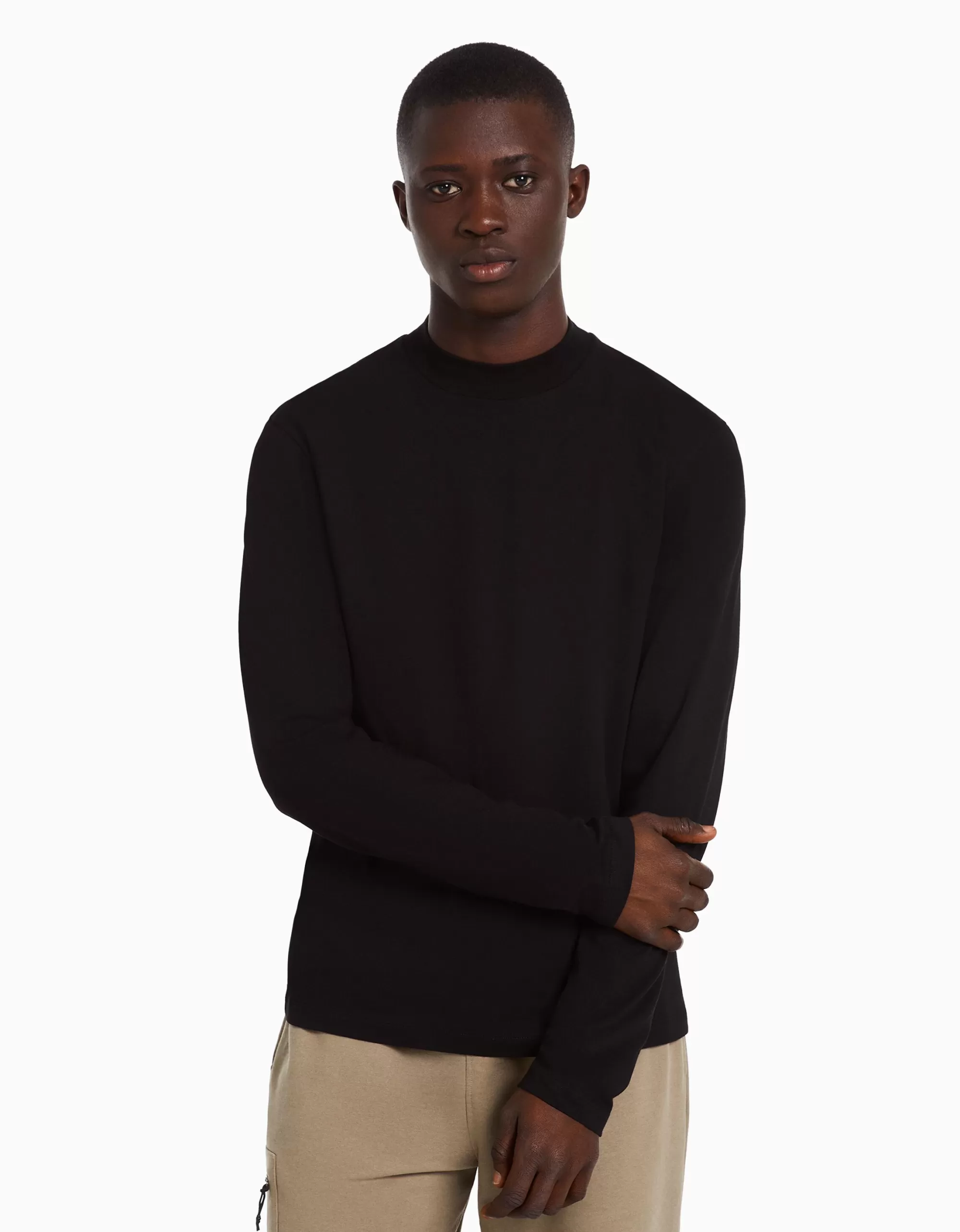 HOMBRE BERSHKA Camiseta manga larga cuello perkins
