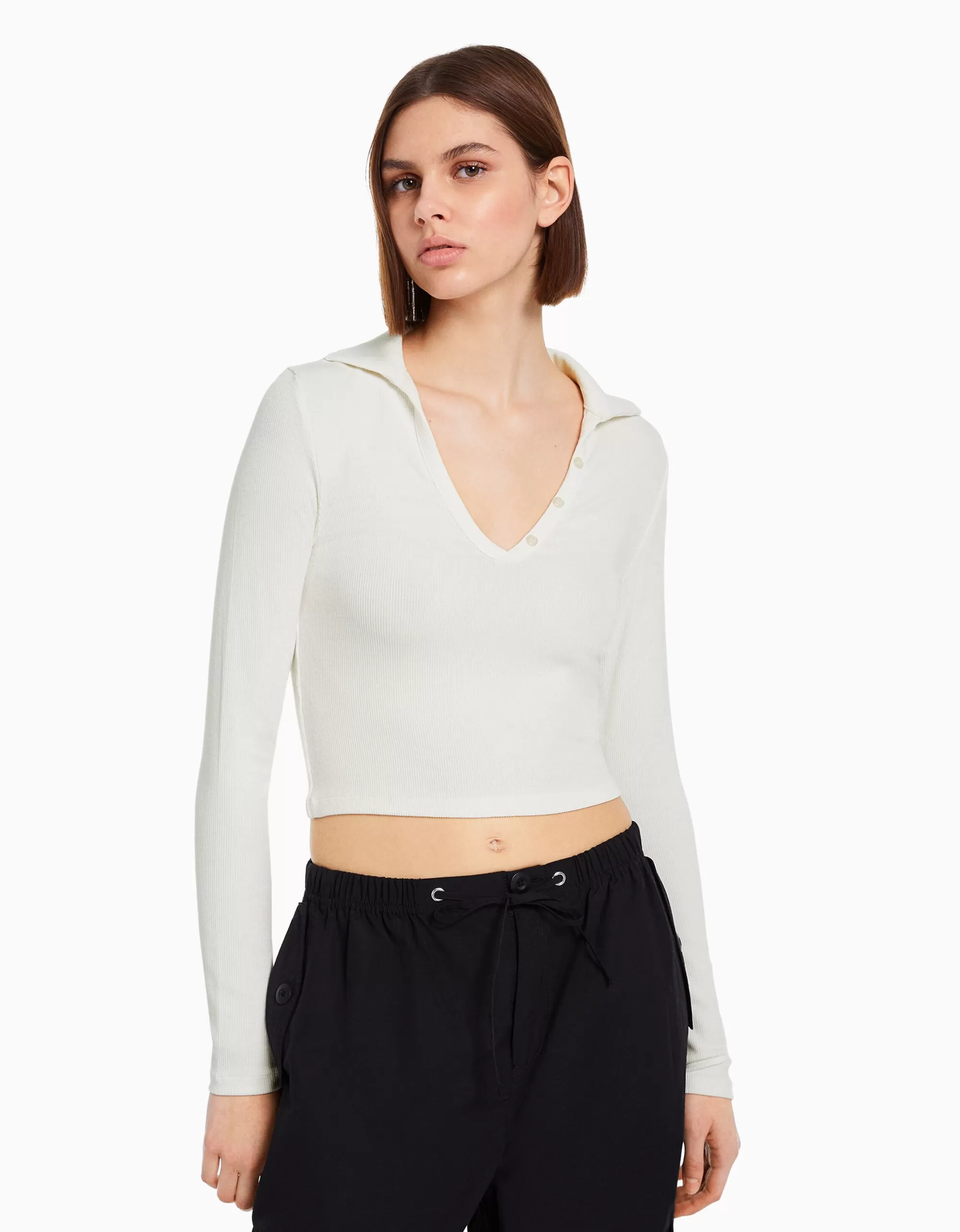 MUJER BERSHKA Camiseta manga larga cuello polo botones