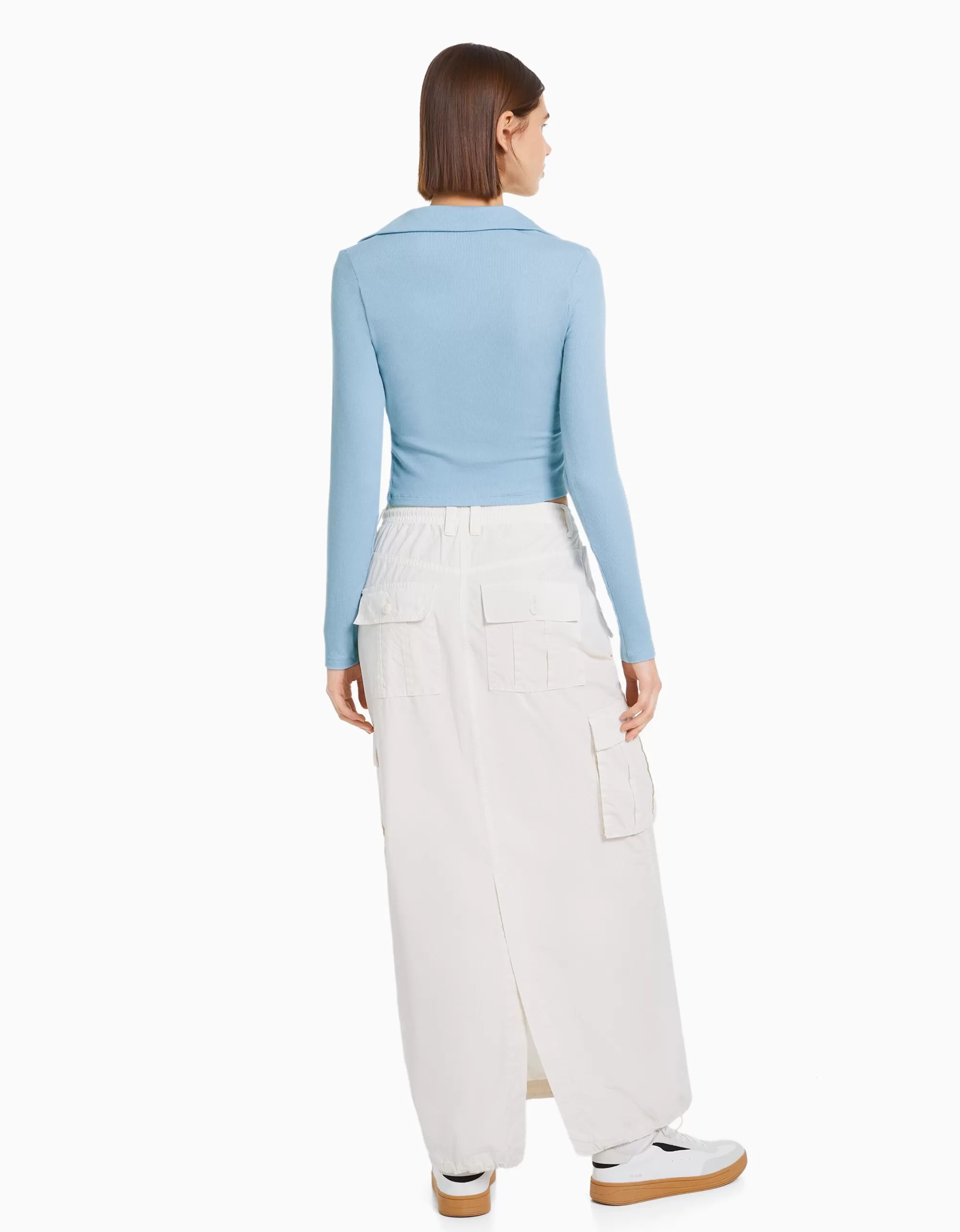 MUJER BERSHKA Camiseta manga larga cuello polo botones