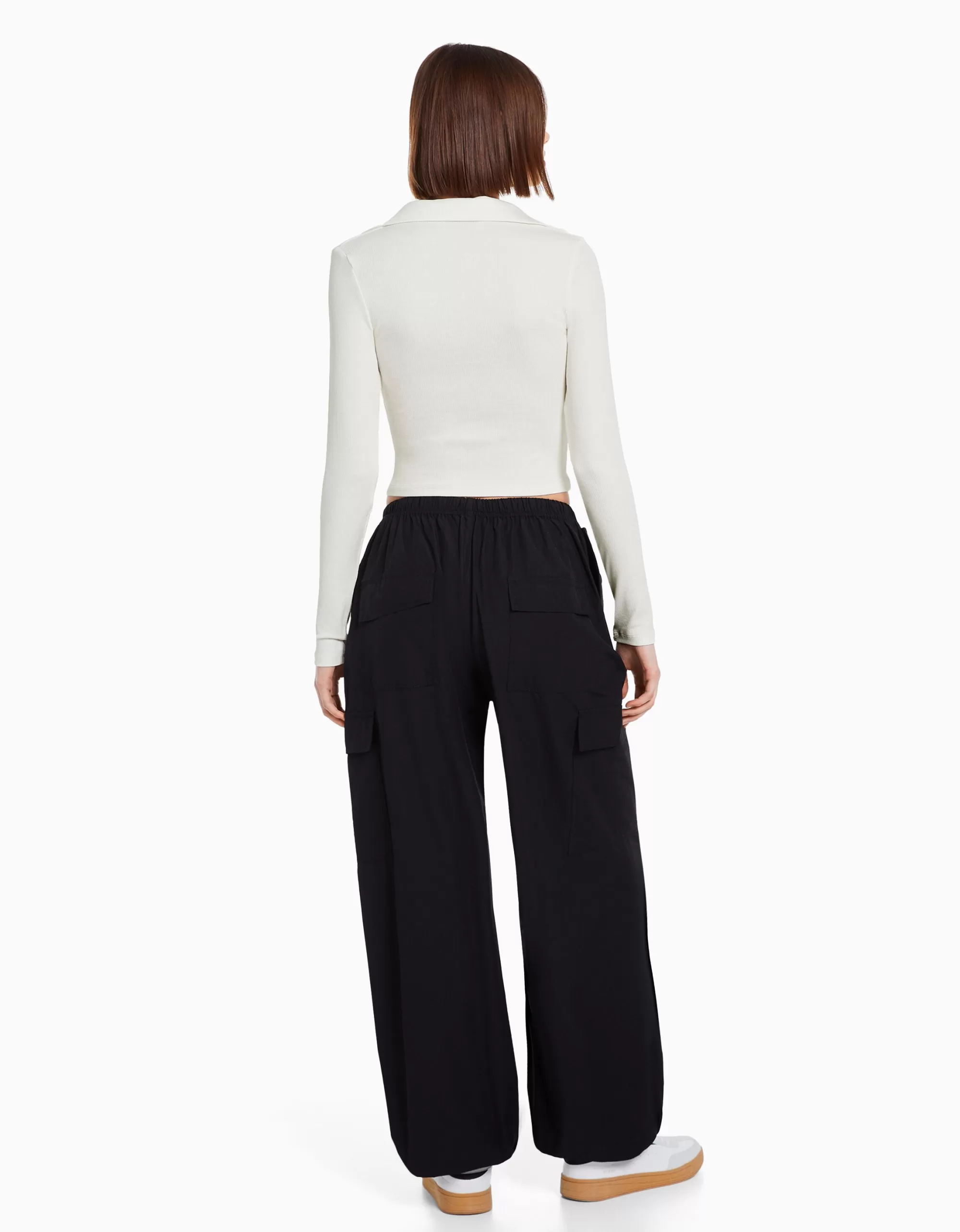MUJER BERSHKA Camiseta manga larga cuello polo botones