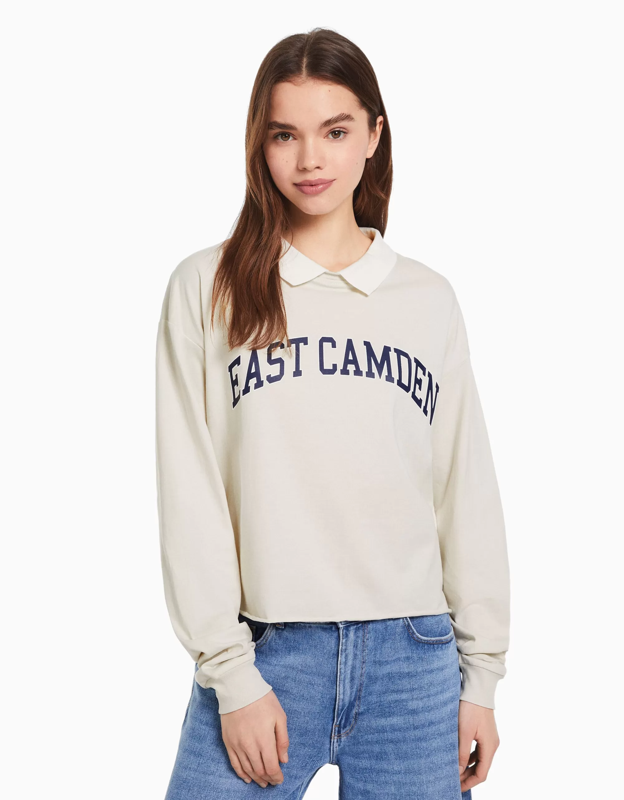 MUJER BERSHKA Camiseta manga larga cuello polo print