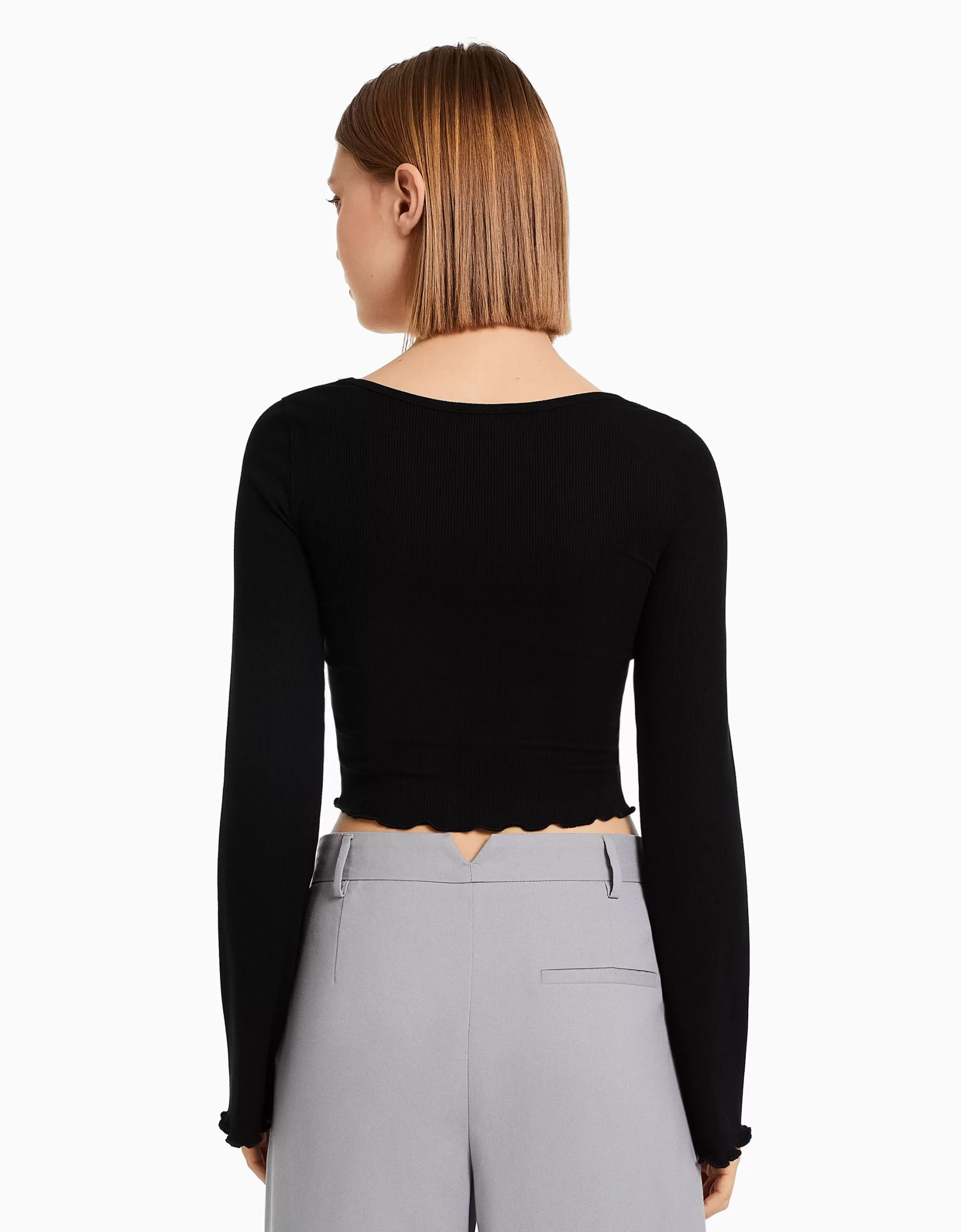 MUJER BERSHKA Camiseta manga larga cuello redondo