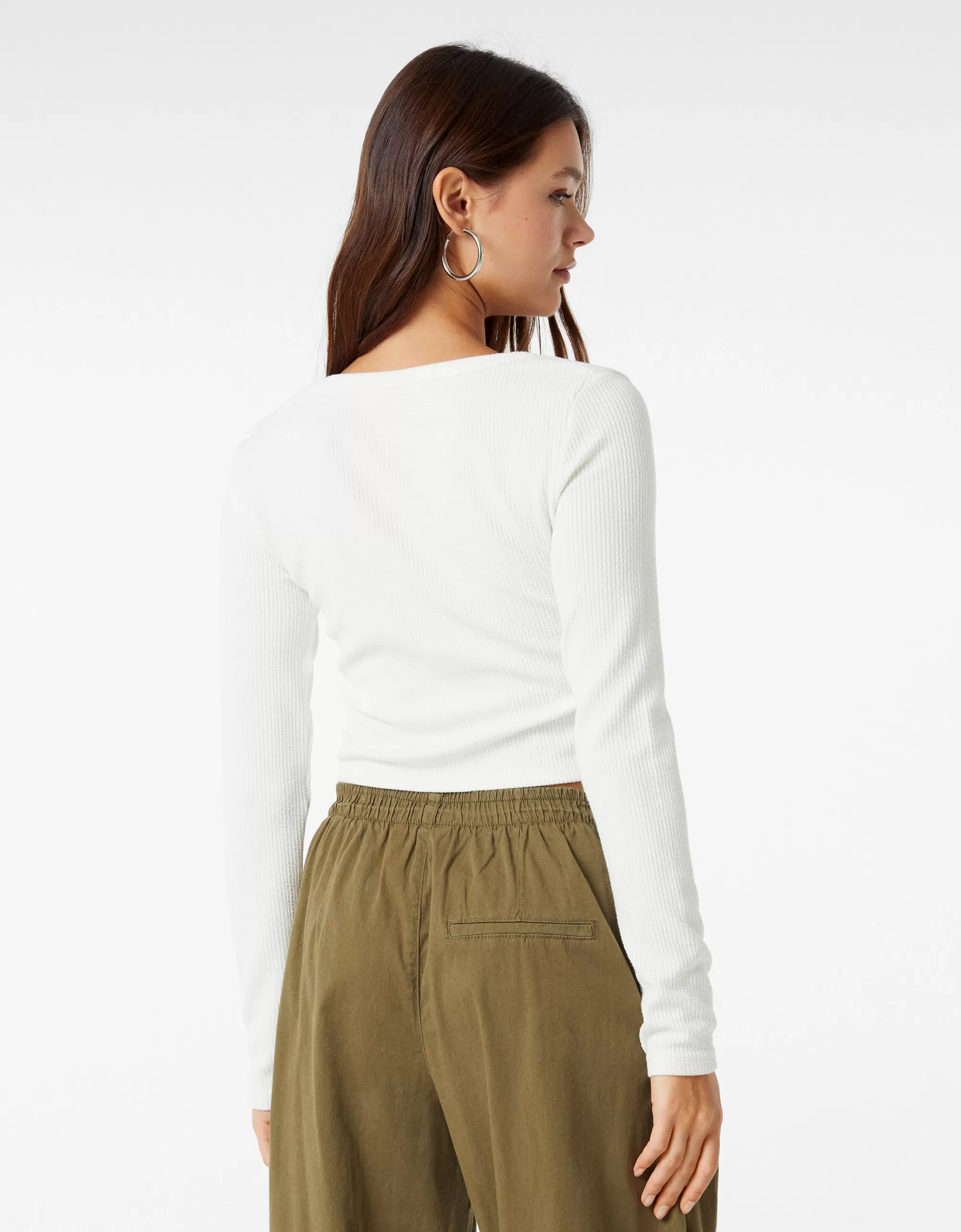 MUJER BERSHKA Camiseta manga larga rib textura