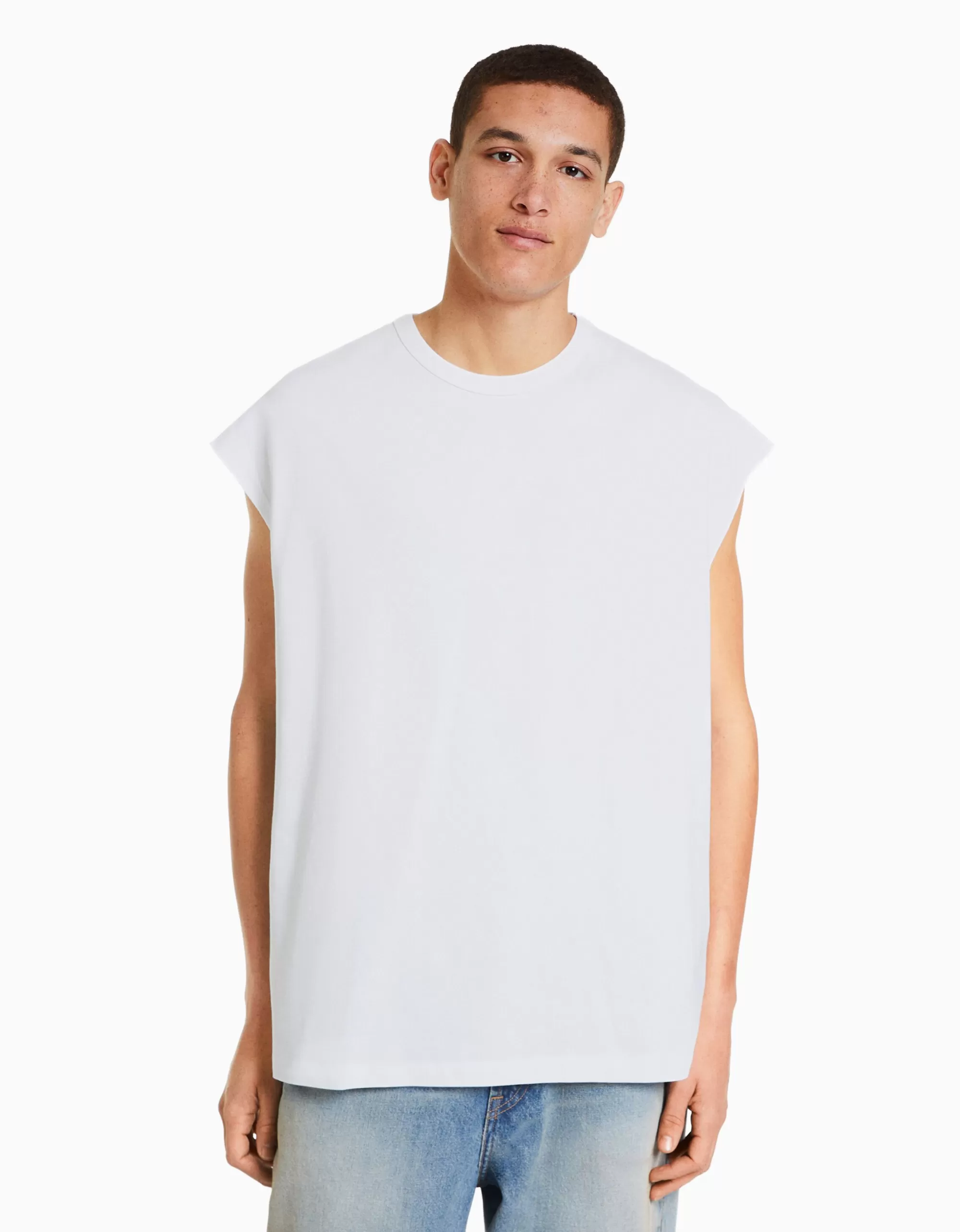 MUJER BERSHKA Camiseta sin mangas oversize
