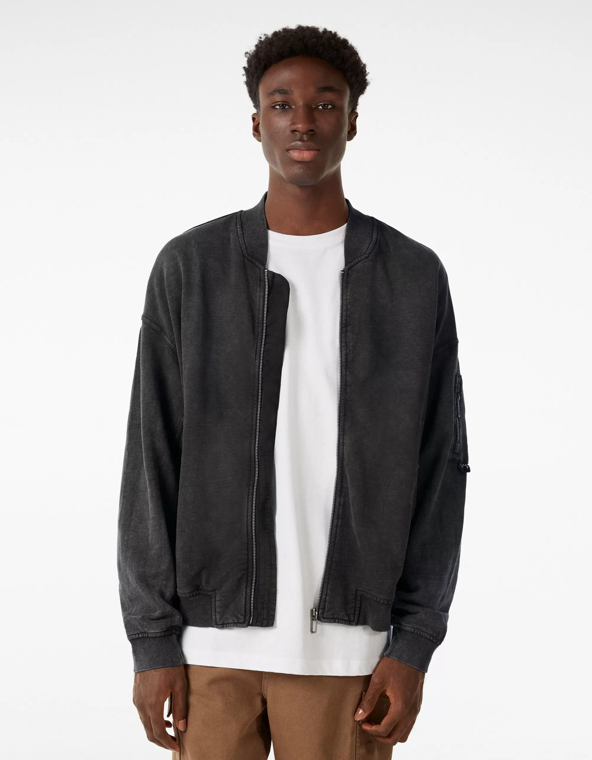 HOMBRE BERSHKA Cazadora acid wash