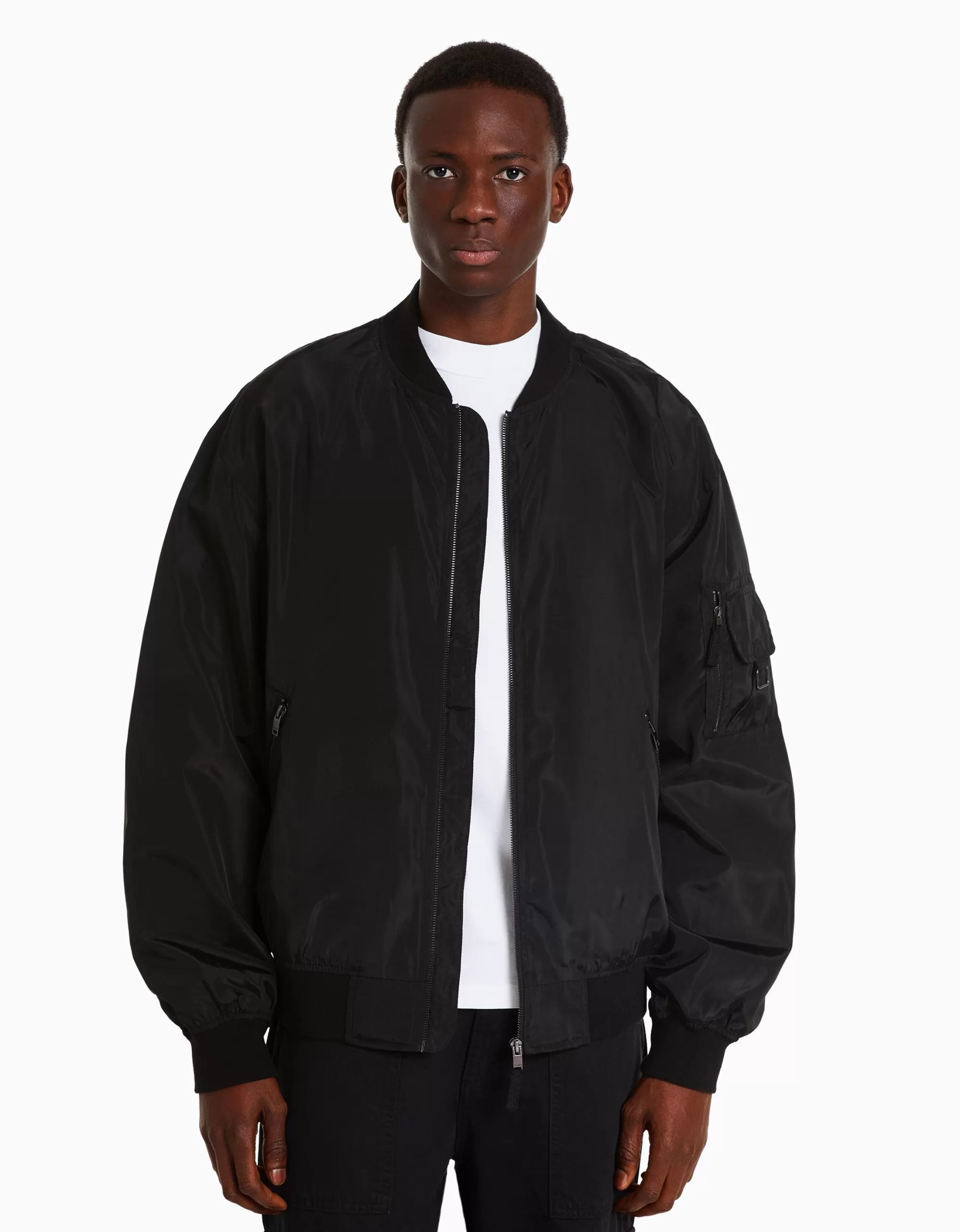 HOMBRE BERSHKA Cazadora bomber ligera