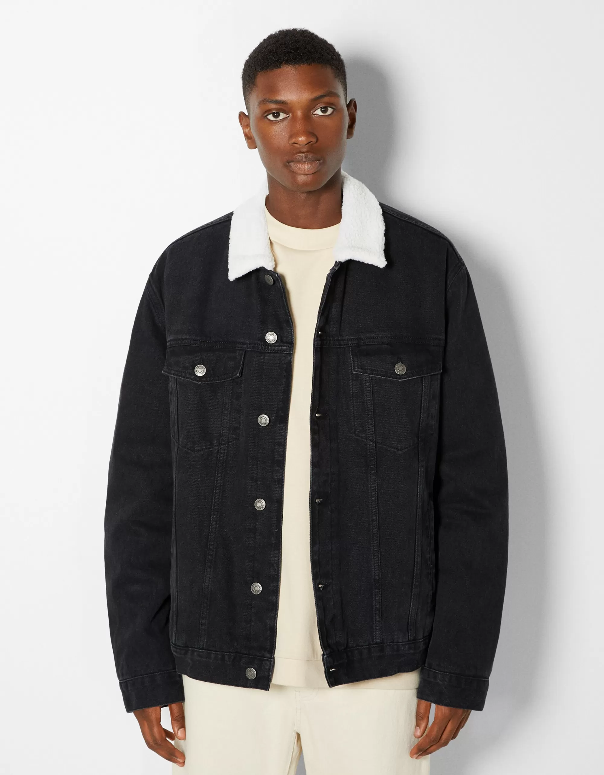 HOMBRE BERSHKA Cazadora denim forro borreguillo