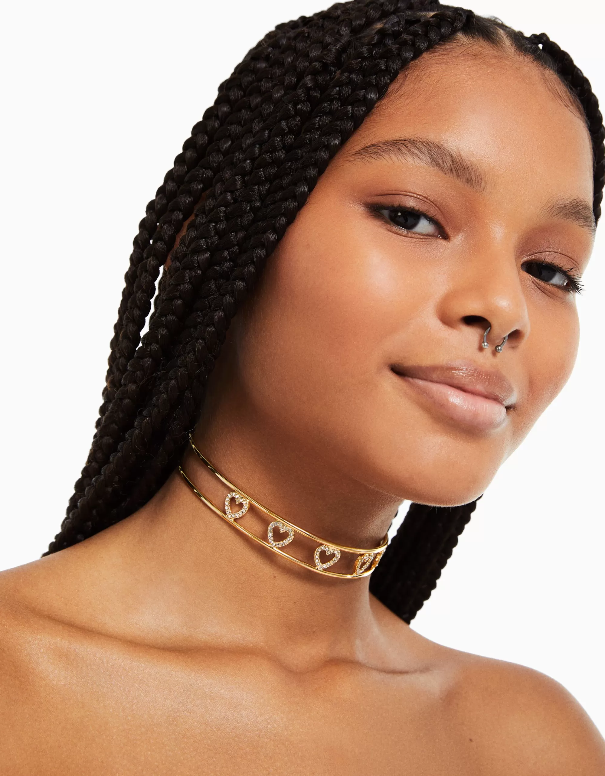 MUJER BERSHKA Choker rígido corazones pedrería
