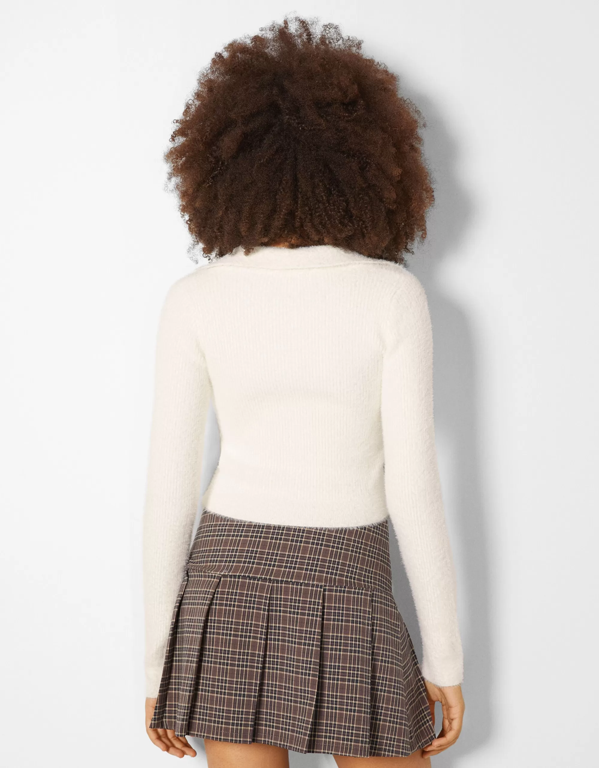 MUJER BERSHKA Cárdigan cuello polo botones