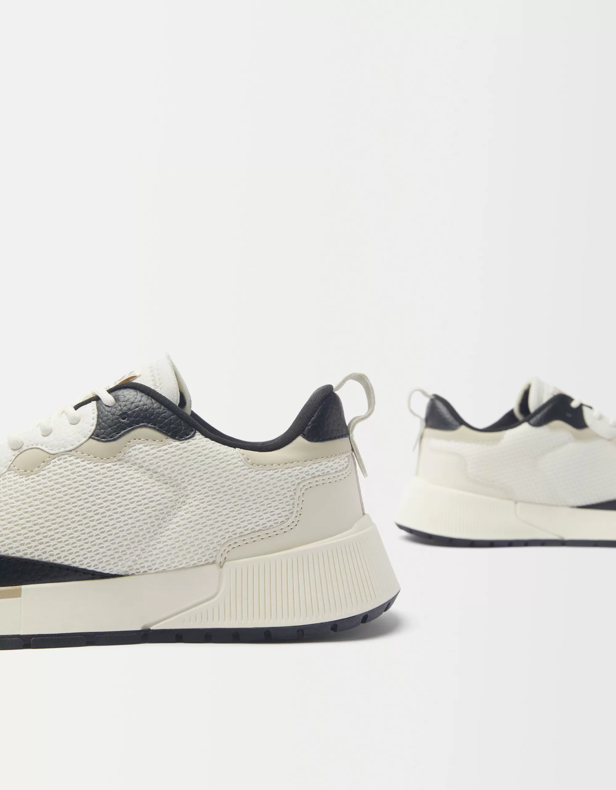 HOMBRE BERSHKA Deportivas combinadas rejilla hombre