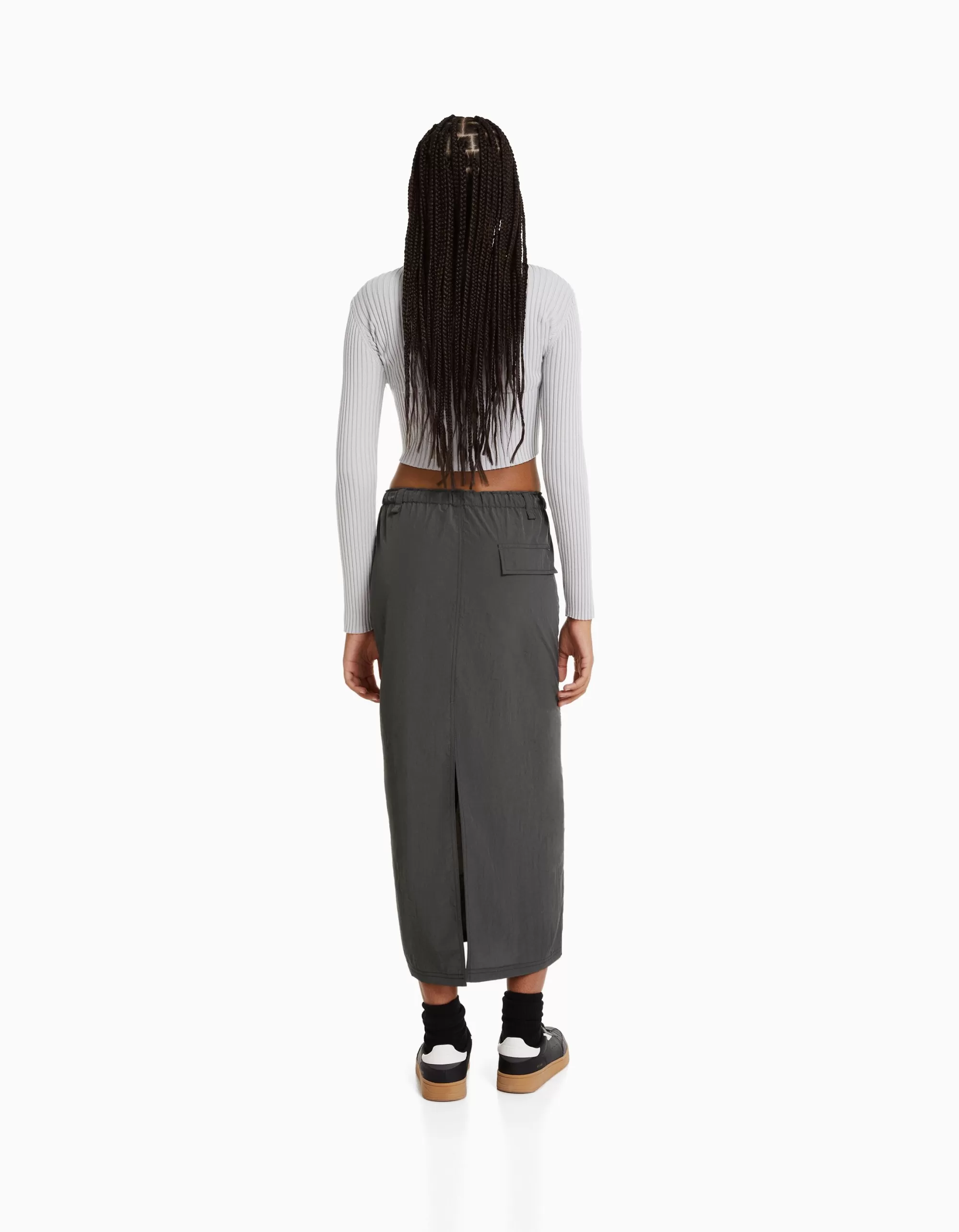 MUJER BERSHKA Falda midi efecto nylon