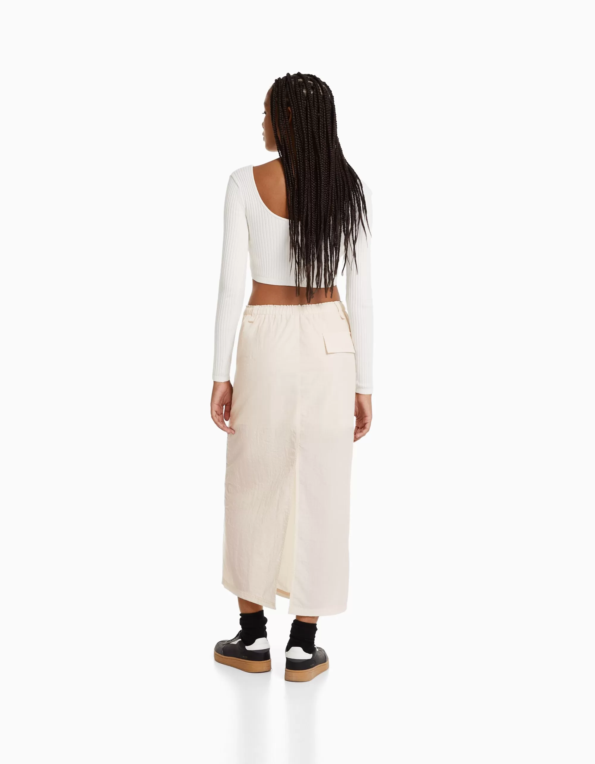 MUJER BERSHKA Falda midi efecto nylon
